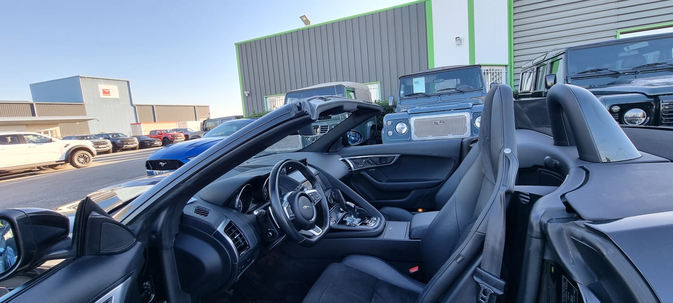 Photo JAGUAR F-TYPE CABRIOLET P380 R-DYNAMIC BVA8