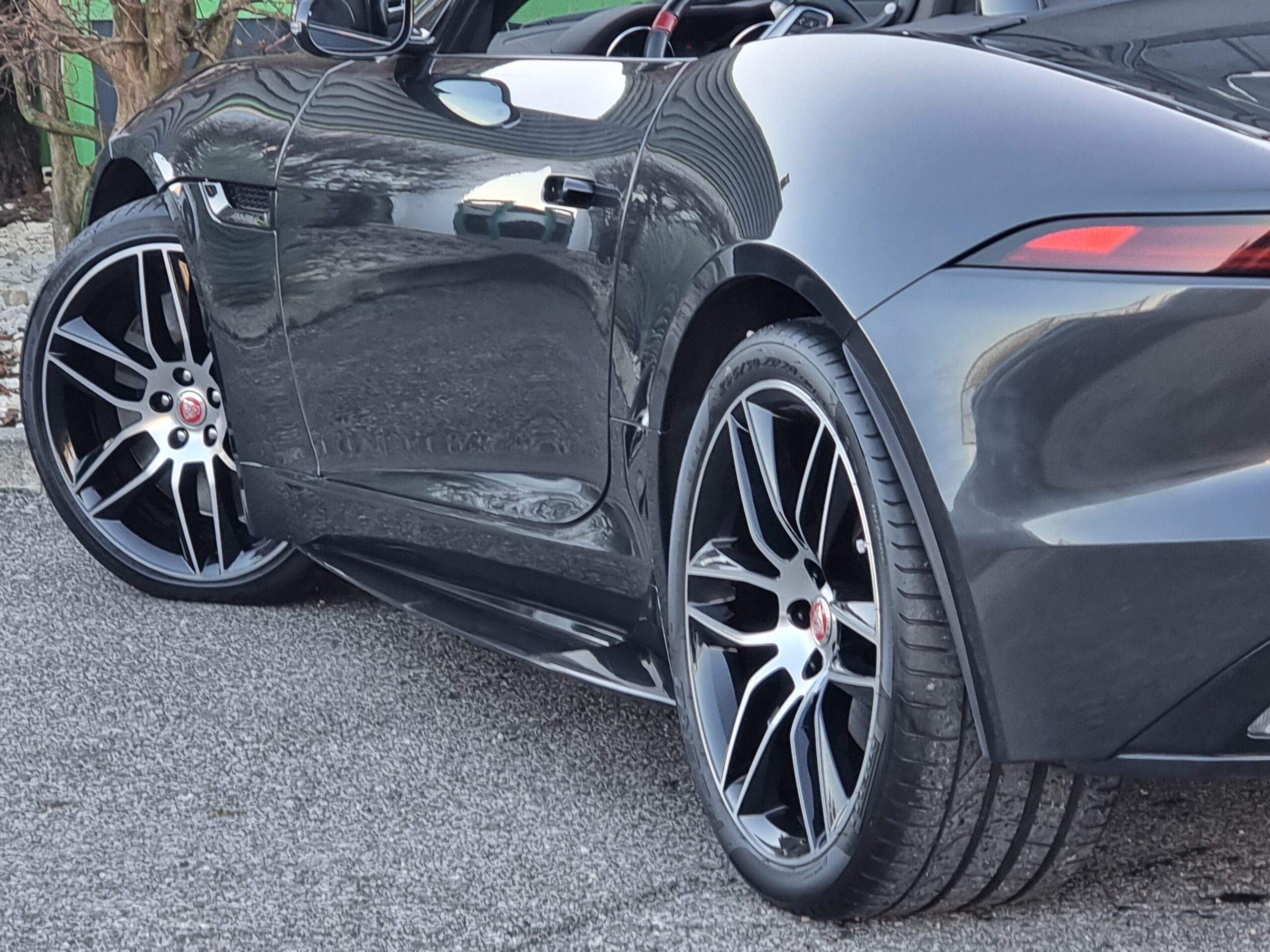 Photo JAGUAR F-TYPE CABRIOLET 3.0 V6 380 CH CHEQUERED FLAG BVA8