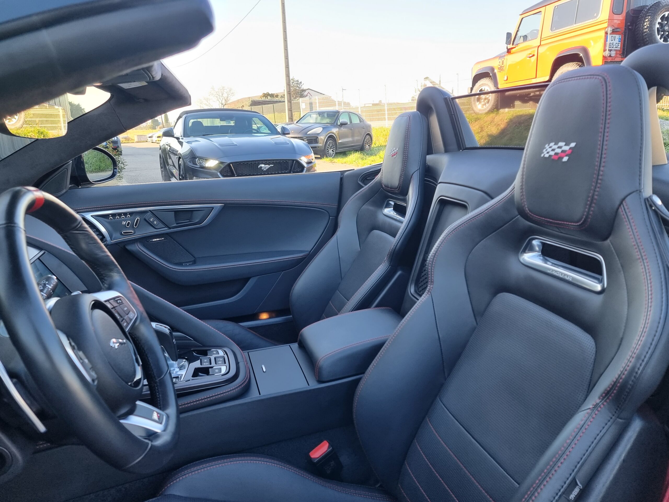 Photo JAGUAR F-TYPE CABRIOLET 3.0 V6 380 CH CHEQUERED FLAG BVA8