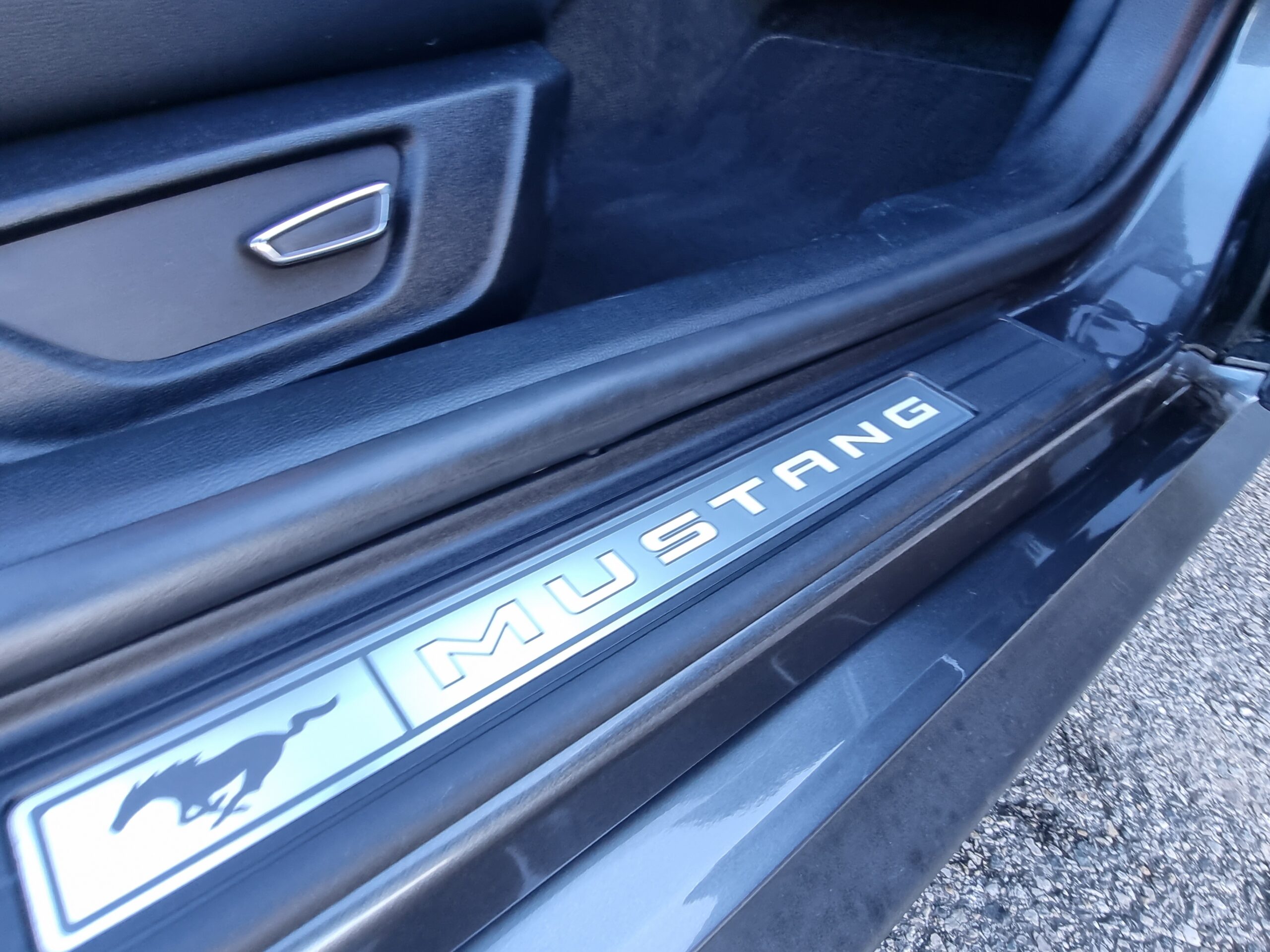 Photo FORD MUSTANG CABRIOLET GT 5.0L V8 450 BVA10 PREMIUM