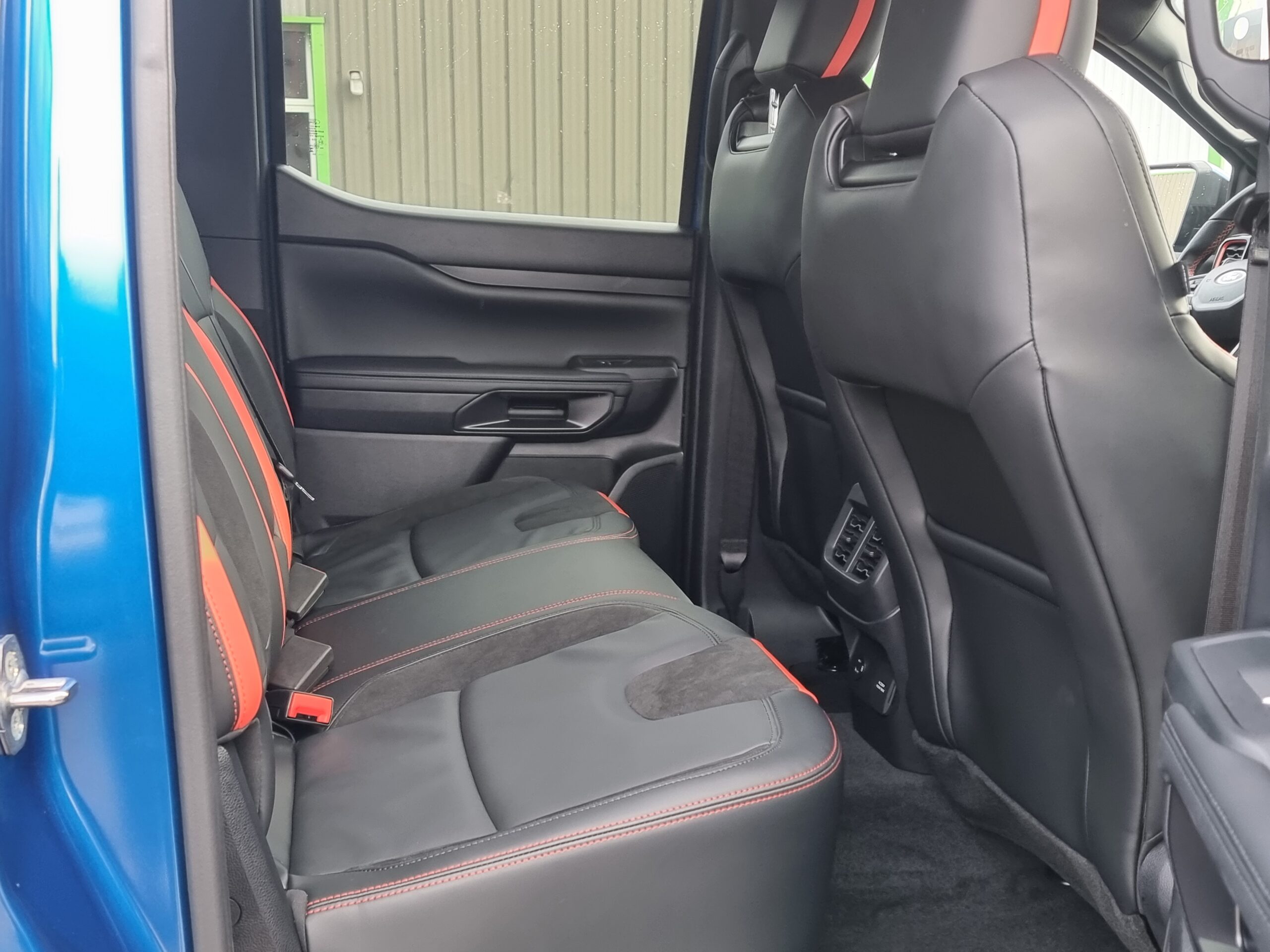 Photo FORD RANGER RAPTOR 3.0L ECOBOOST V6 292CV 2023