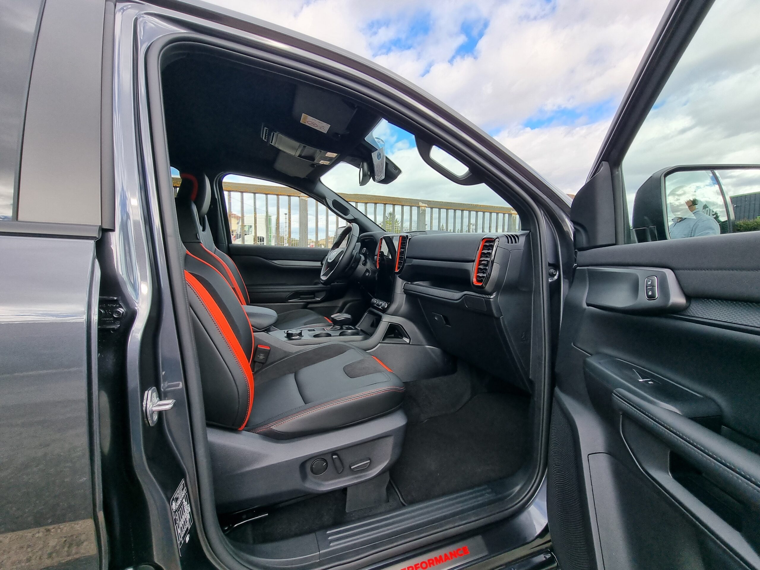 Photo FORD RANGER RAPTOR 3.0L ECOBOOST V6 292CV 2023