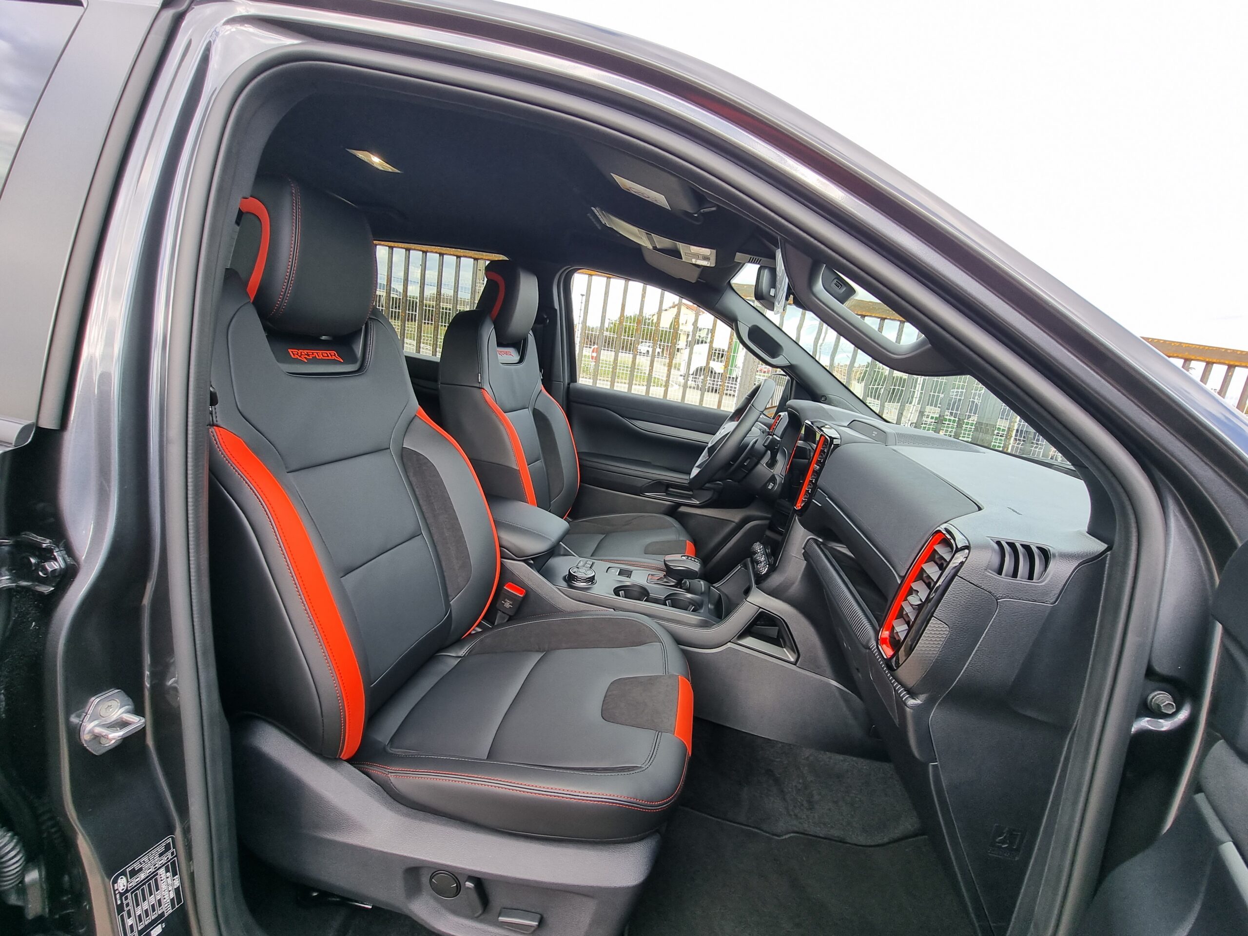 Photo FORD RANGER RAPTOR 3.0L ECOBOOST V6 292CV 2023