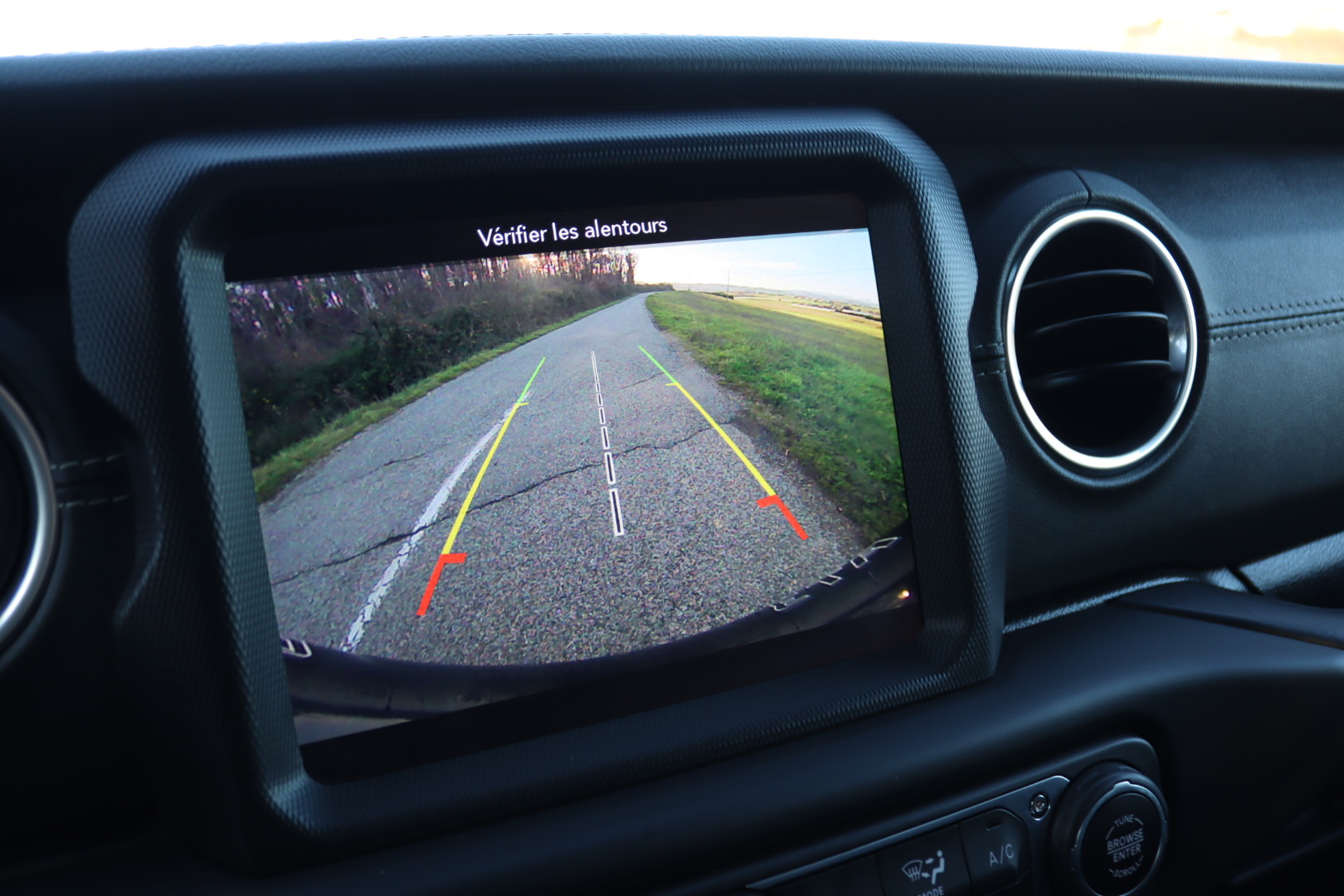 Photo JEEP WRANGLER JL UNLIMITED 2.2  MULTIJET 200CH OVERLAND ATTELAGE/TOP IN TOP