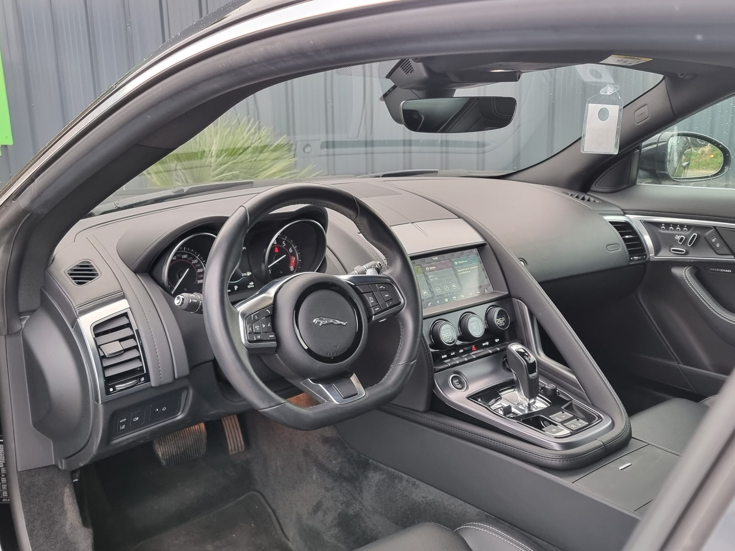 Photo JAGUAR F-TYPE COUPÉ P380 ch BVA8