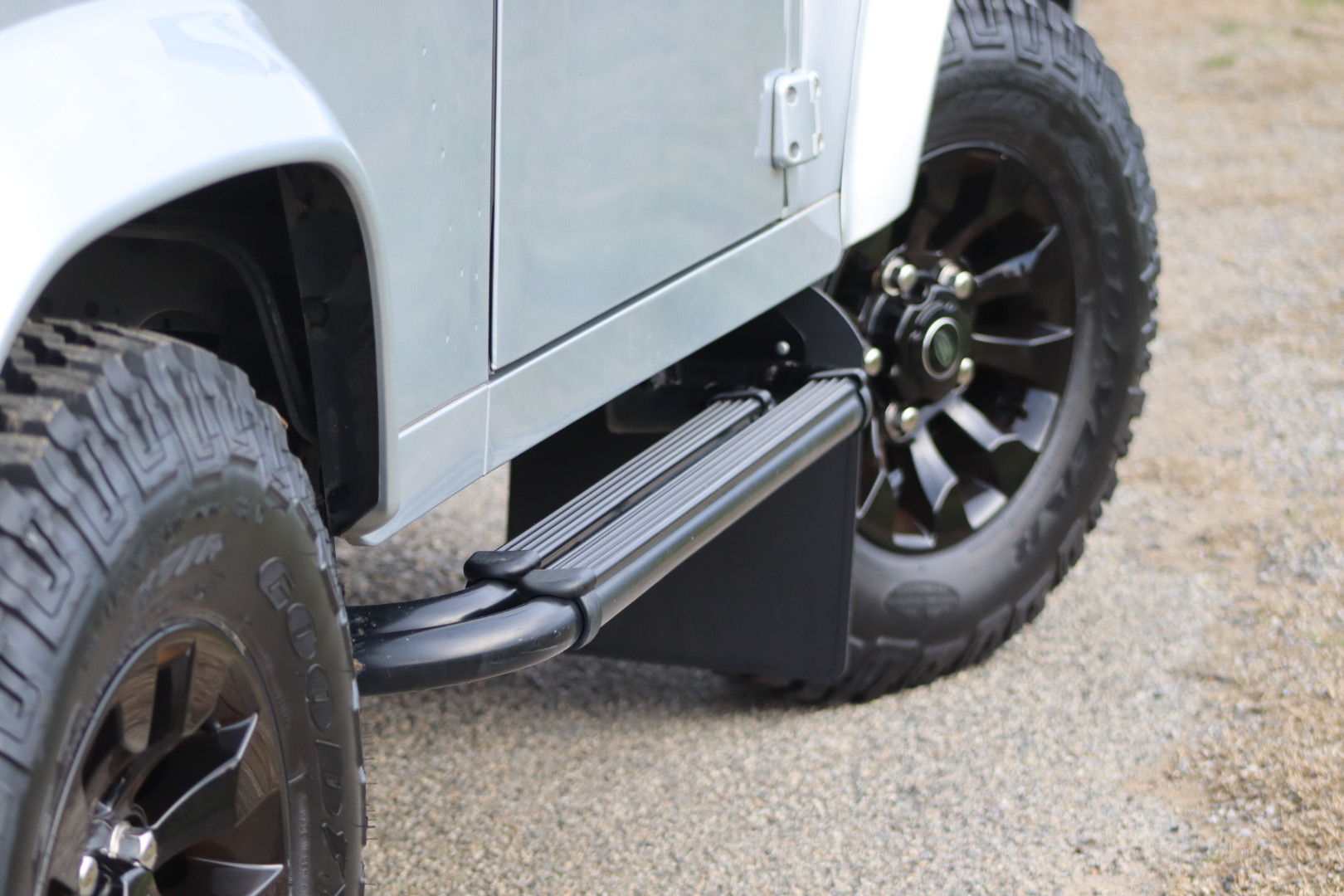 Photo LAND ROVER DEFENDER 90 TD4 2.2 SW 4 PLACES