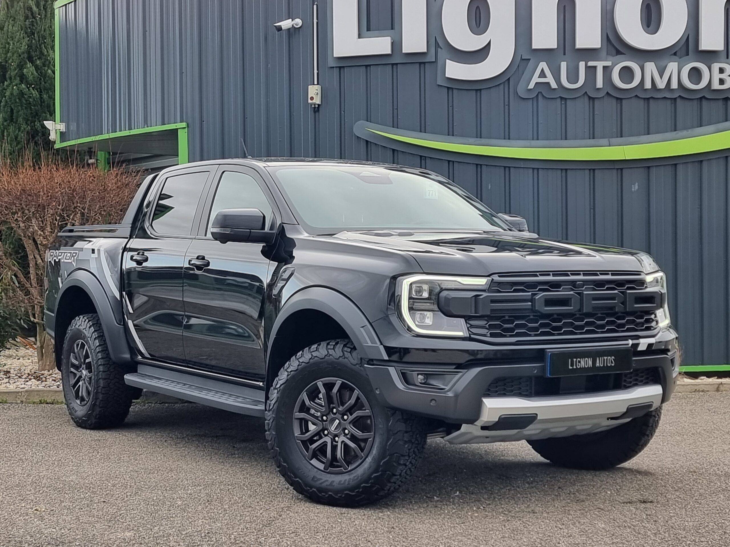 Photo FORD RANGER RAPTOR 3.0L ECOBOOST V6 292CV PAS DE MALUS