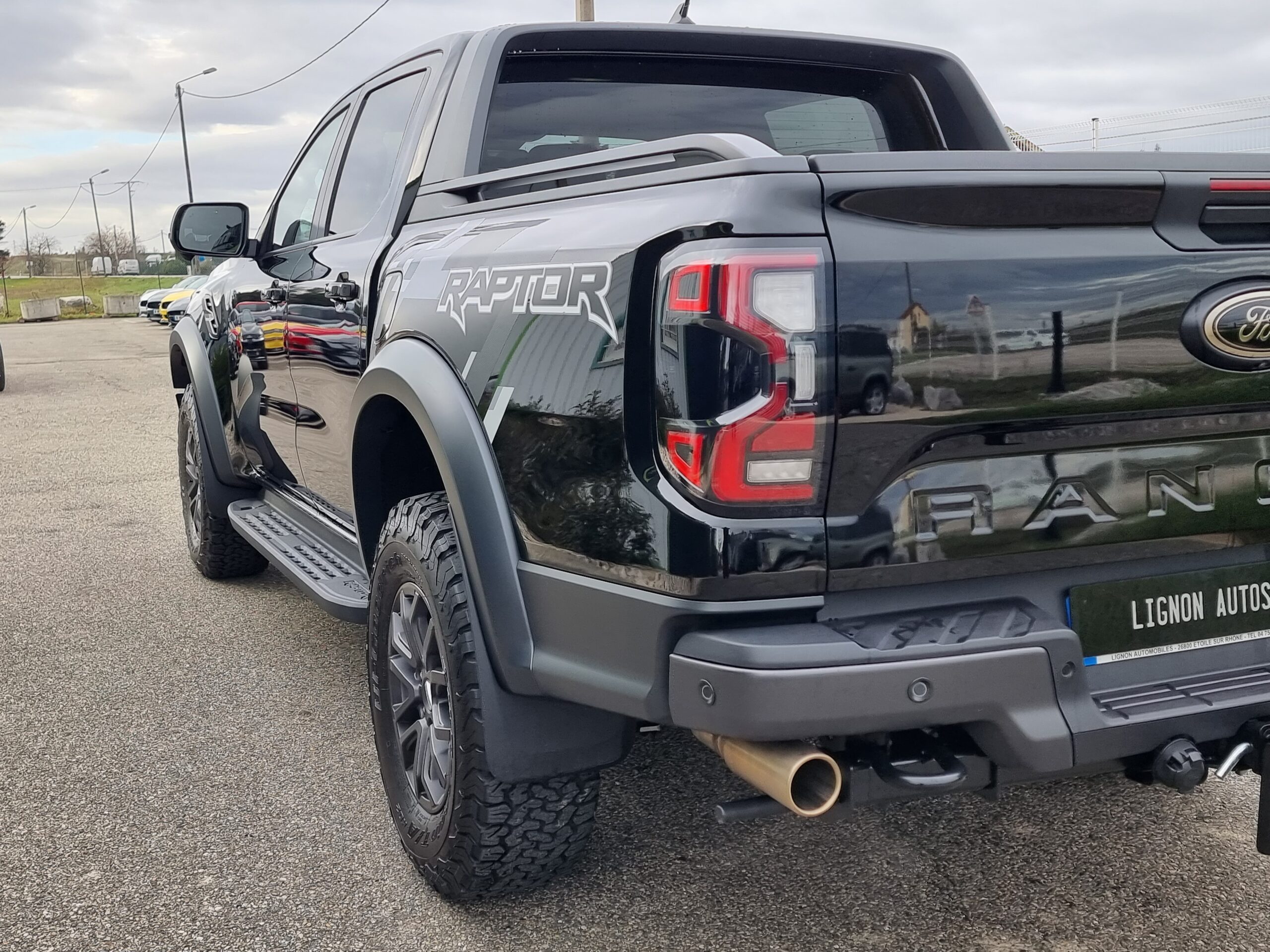 Photo FORD RANGER RAPTOR 3.0L ECOBOOST V6 292CV PAS DE MALUS
