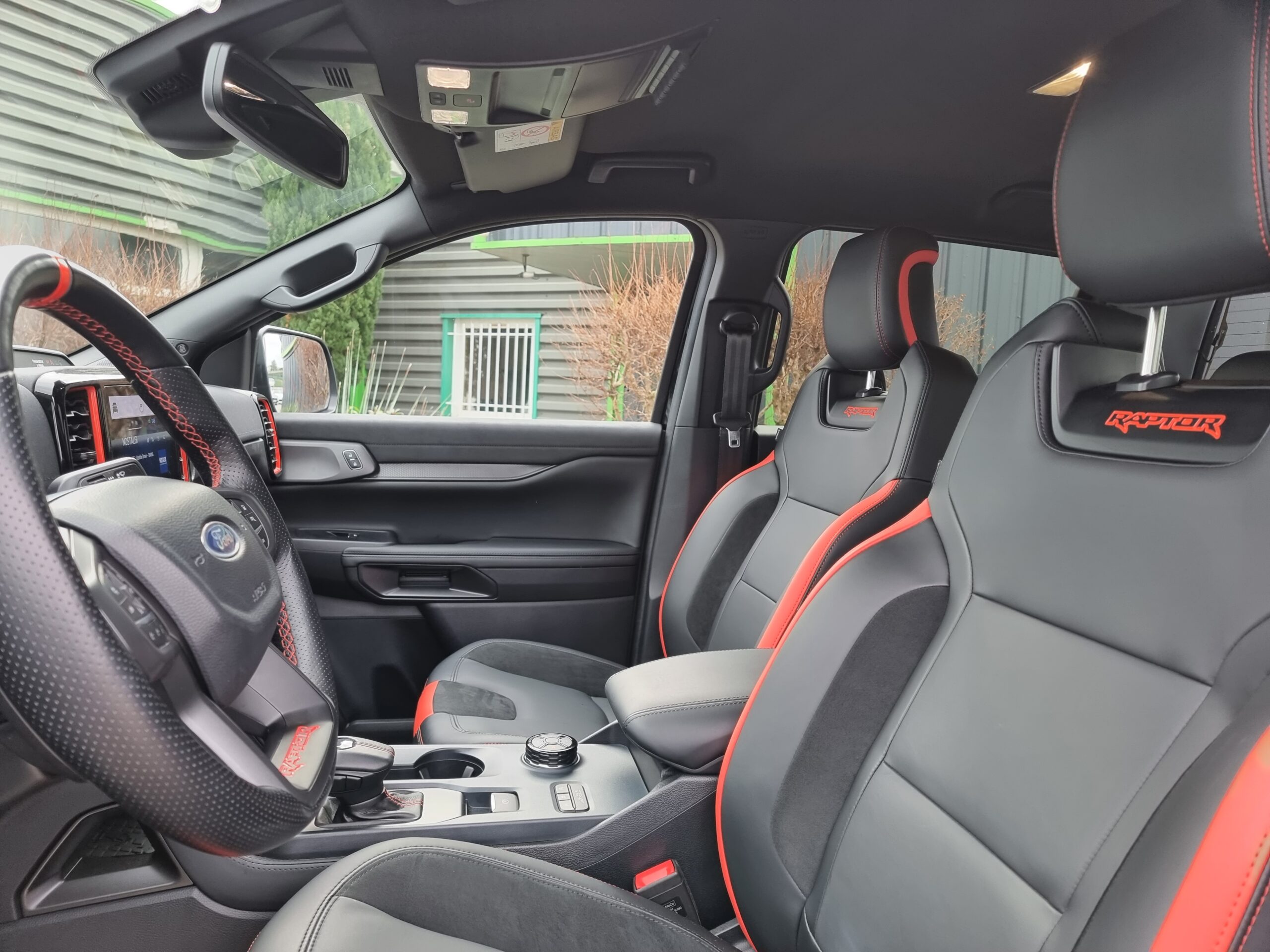 Photo FORD RANGER RAPTOR 3.0L ECOBOOST V6 292CV PAS DE MALUS