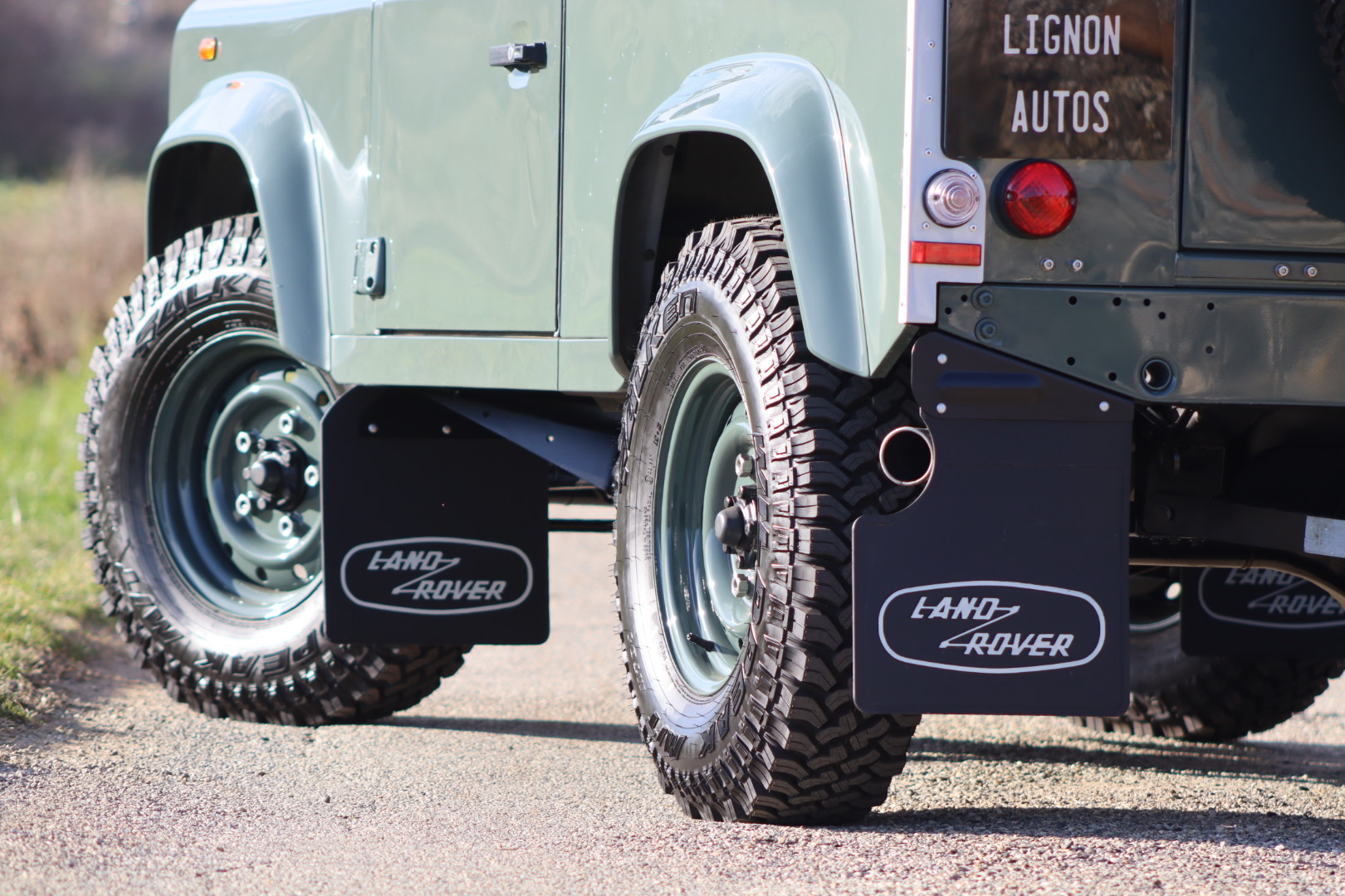 Photo LAND ROVER DEFENDER TD4 2.4 SW 4 PLACES