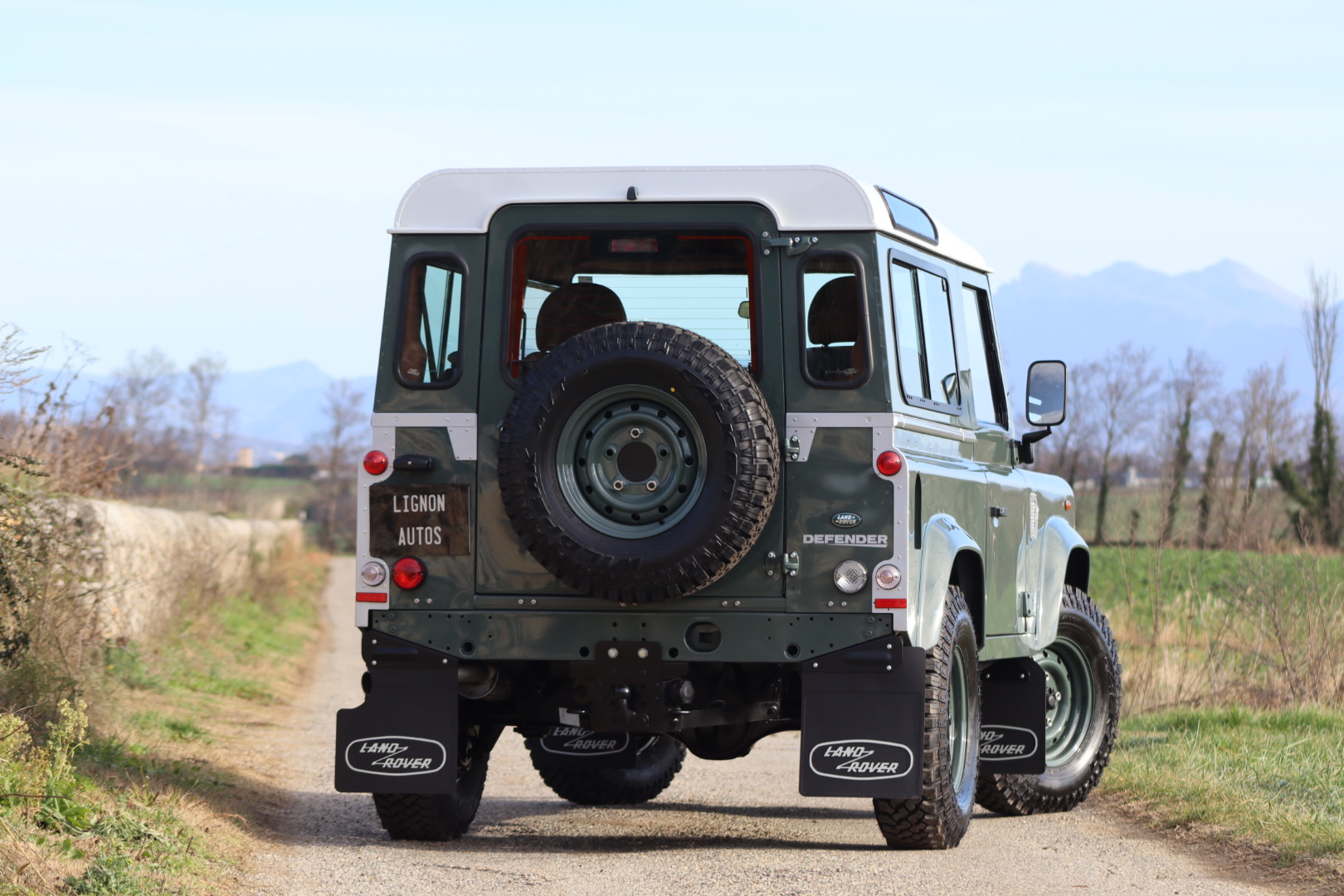 Photo LAND ROVER DEFENDER TD4 2.4 SW 4 PLACES