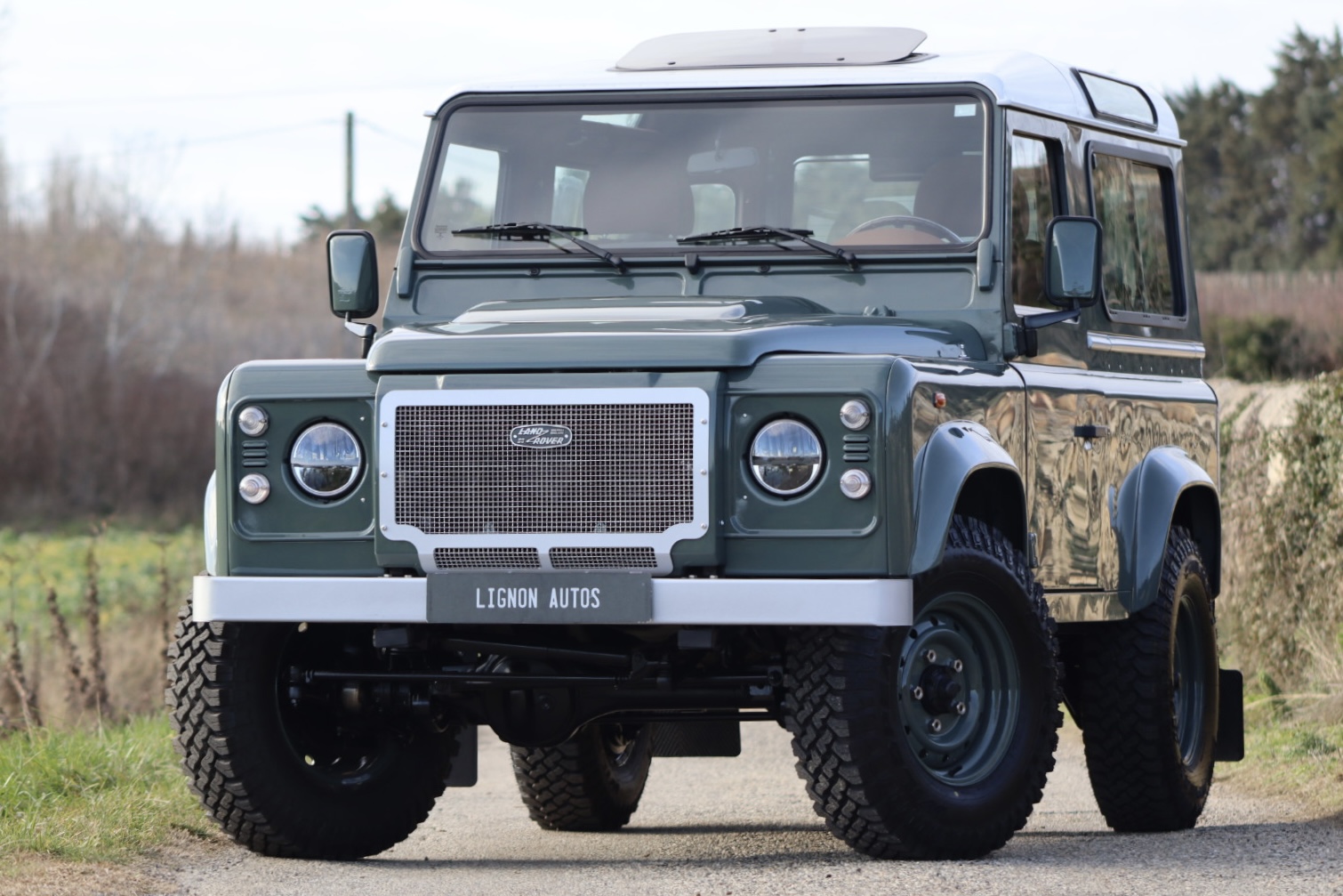 Photo LAND ROVER DEFENDER TD4 2.4 SW 4 PLACES