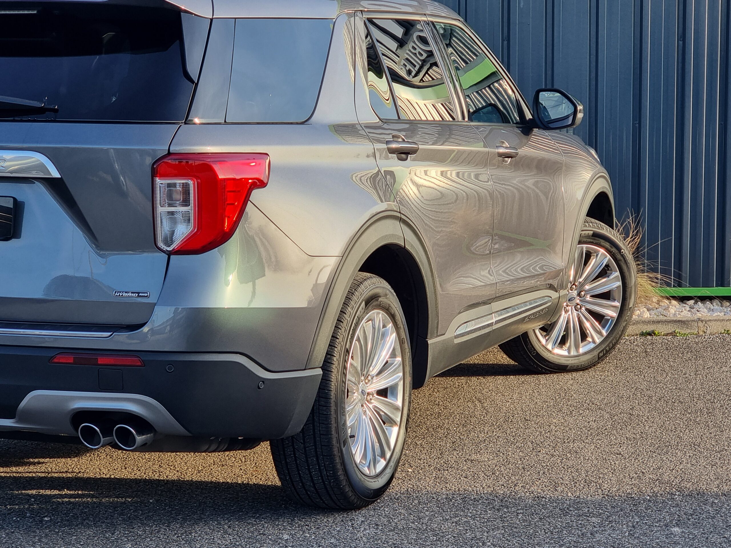 Photo FORD EXPLORER 3.0 ECOBOOST 457ch Parallel PHEV Platinum i-AWD BVA10