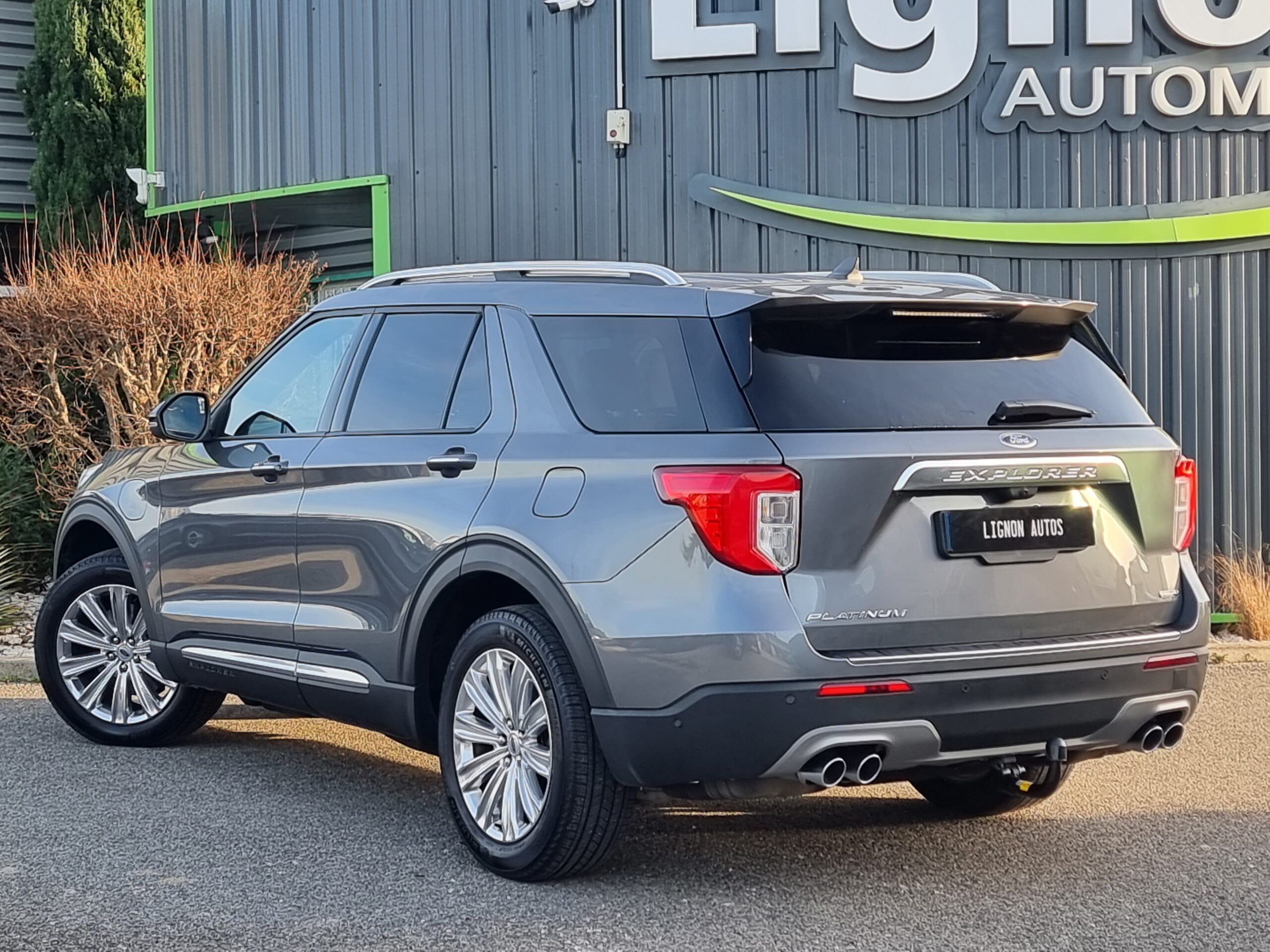 Photo FORD EXPLORER 3.0 ECOBOOST 457ch Parallel PHEV Platinum i-AWD BVA10
