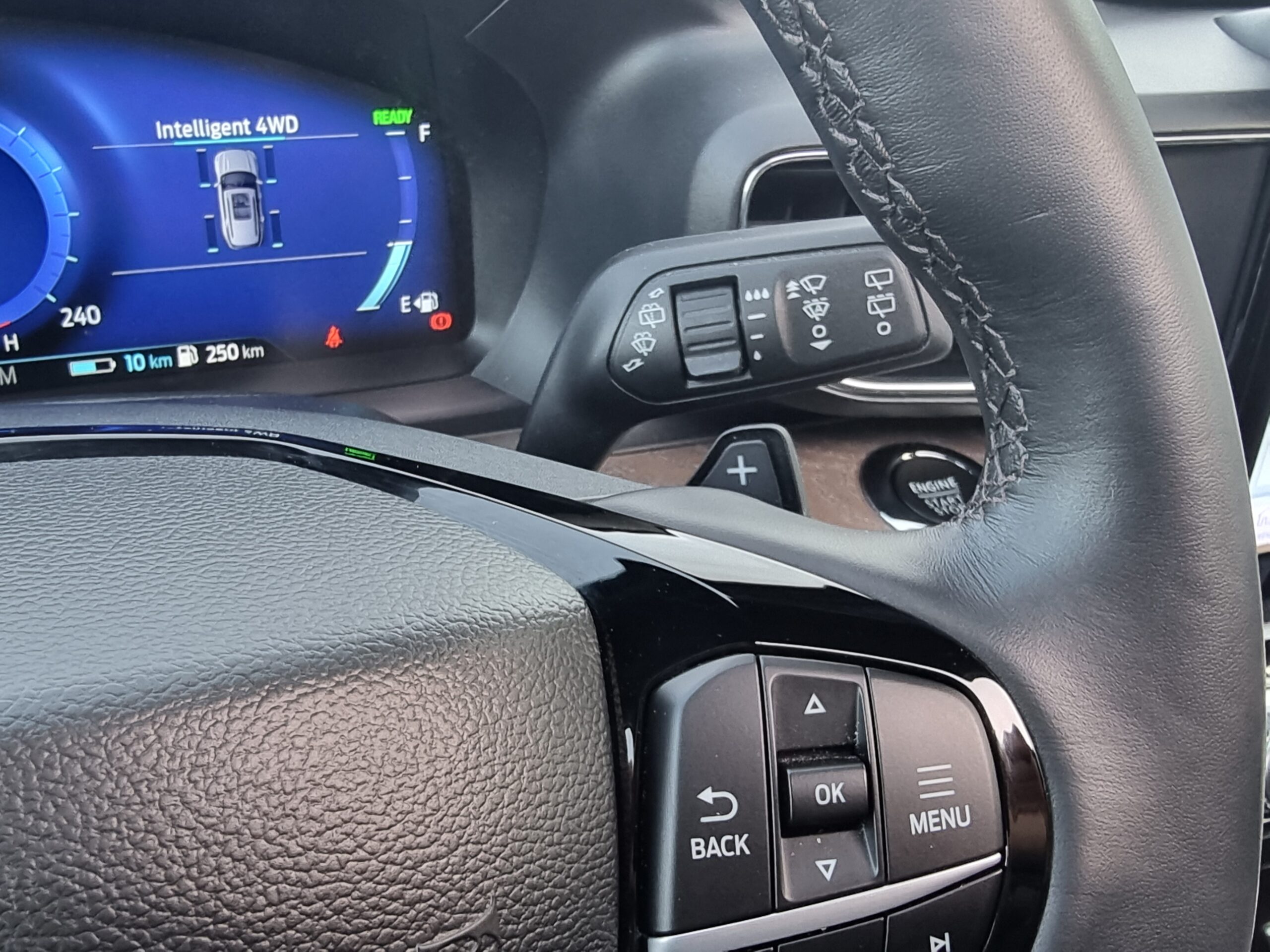 Photo FORD EXPLORER 3.0 ECOBOOST 457ch Parallel PHEV Platinum i-AWD BVA10
