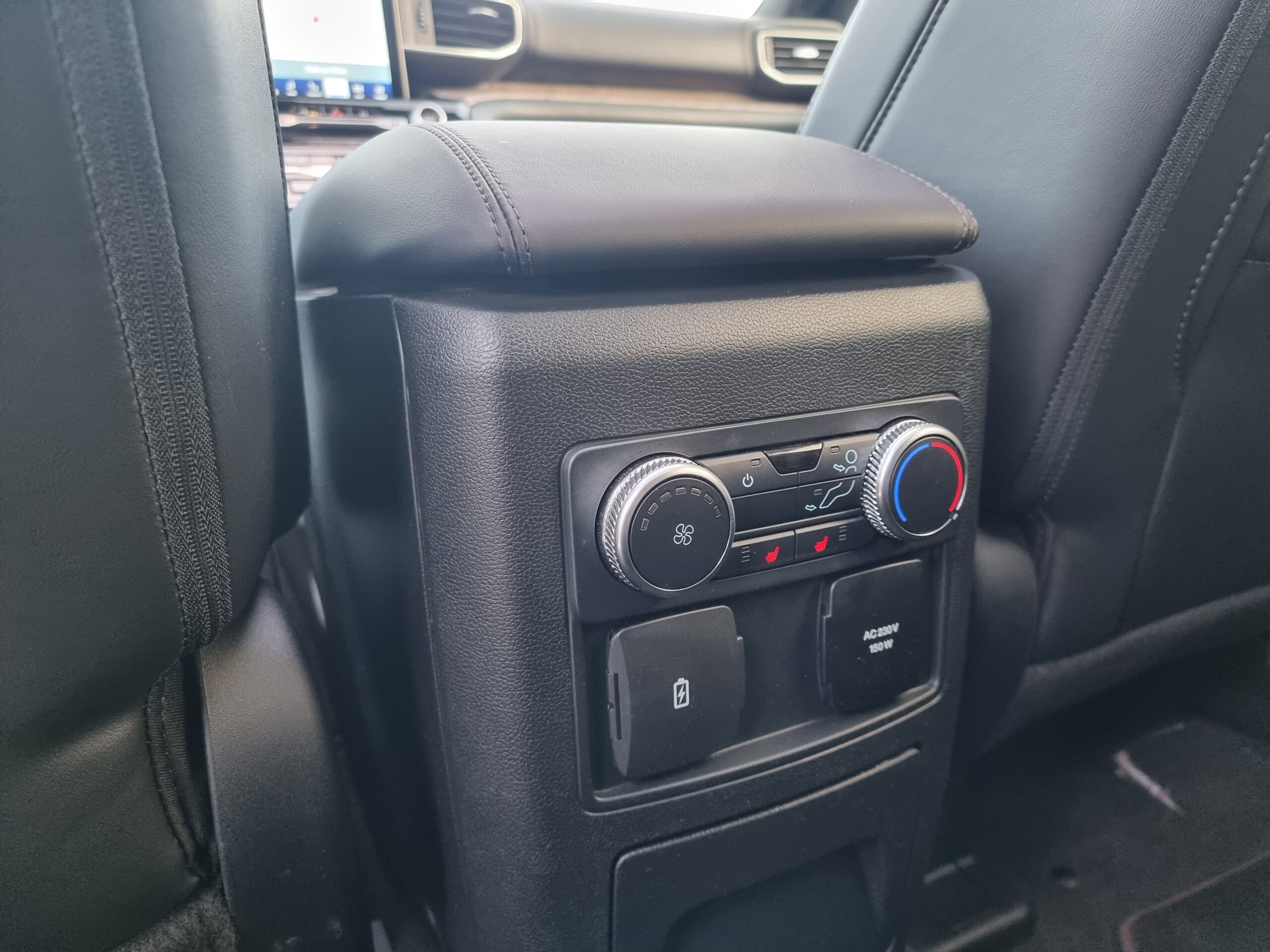 Photo FORD EXPLORER 3.0 ECOBOOST 457ch Parallel PHEV Platinum i-AWD BVA10