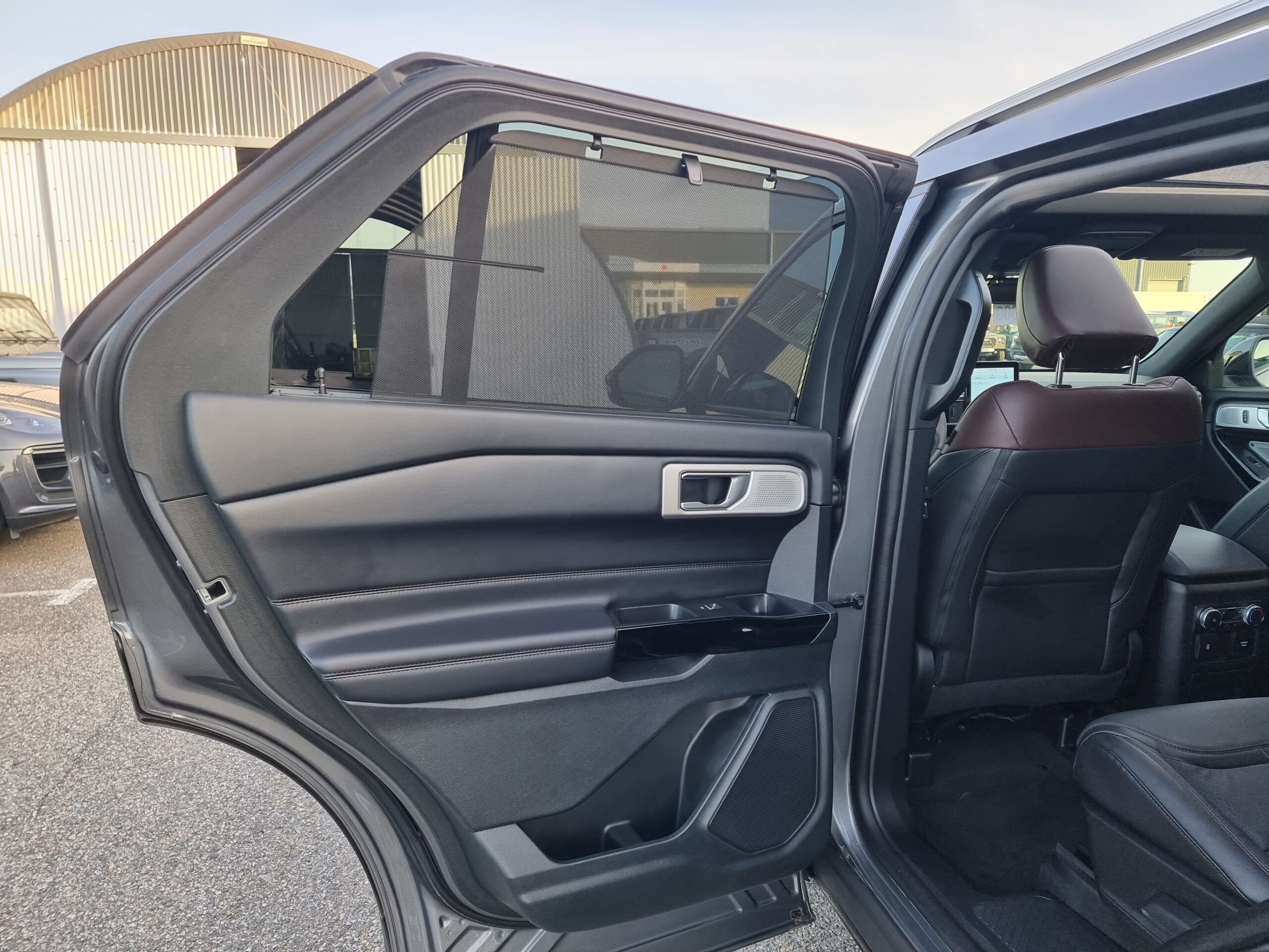 Photo FORD EXPLORER 3.0 ECOBOOST 457ch Parallel PHEV Platinum i-AWD BVA10