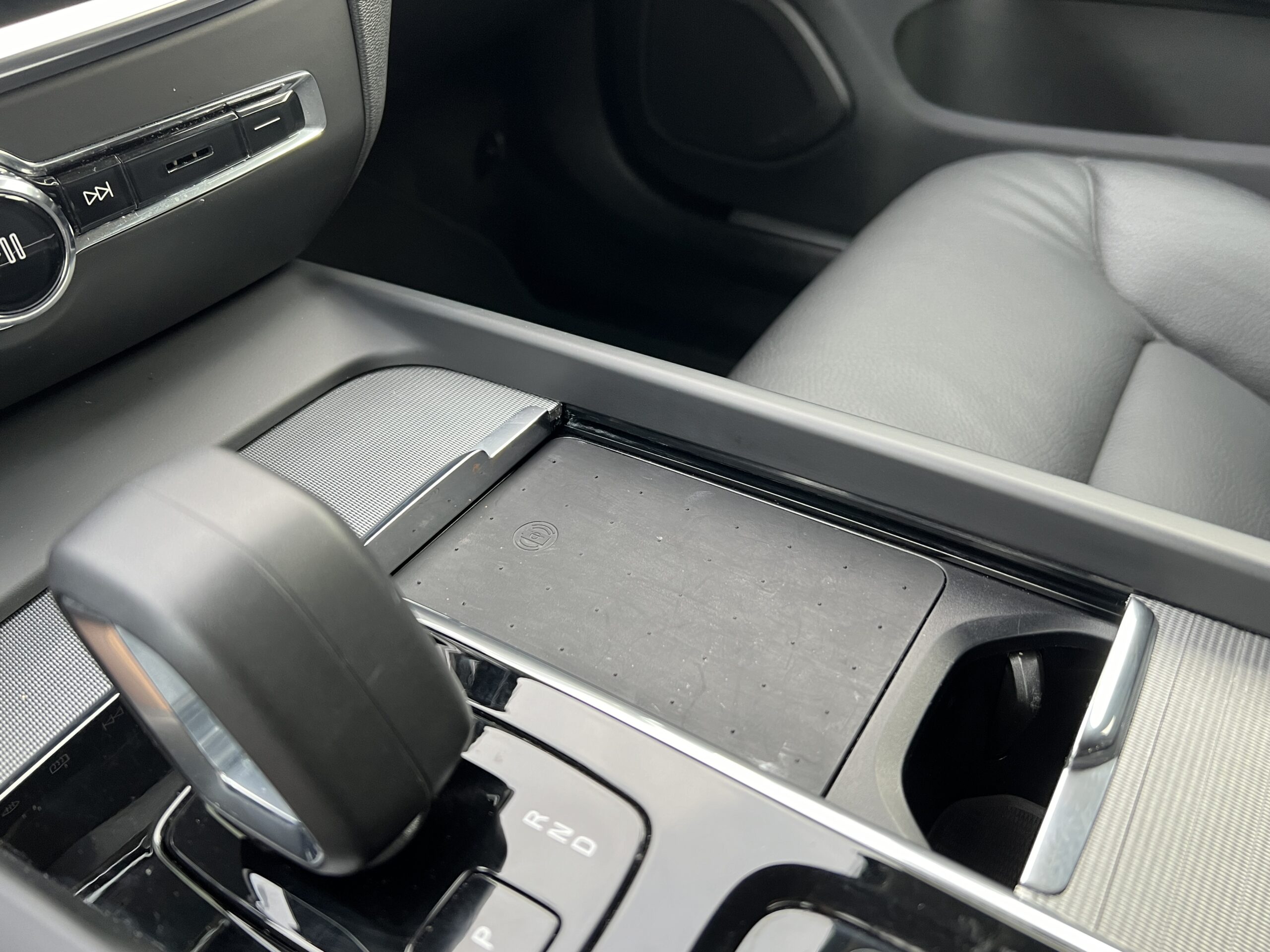 Photo VOLVO V60 B4 197 CH GEARTRONIC 8 Inscription