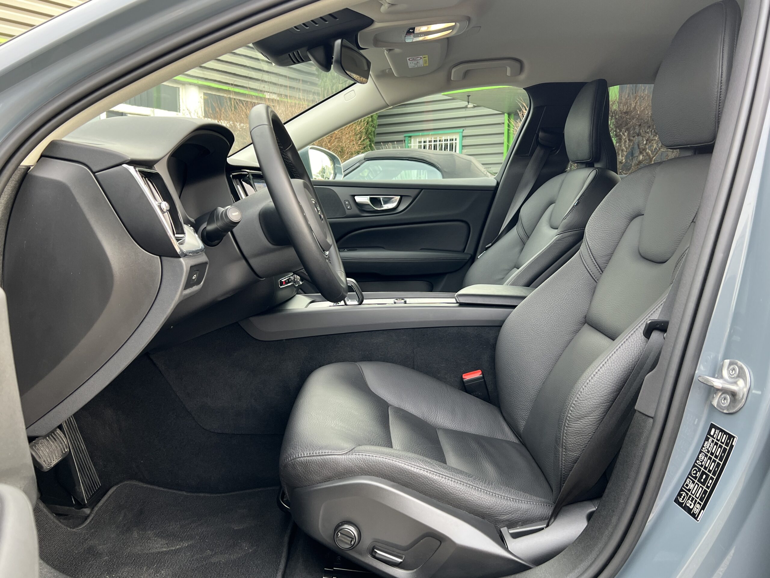 Photo VOLVO V60 B4 197 CH GEARTRONIC 8 Inscription
