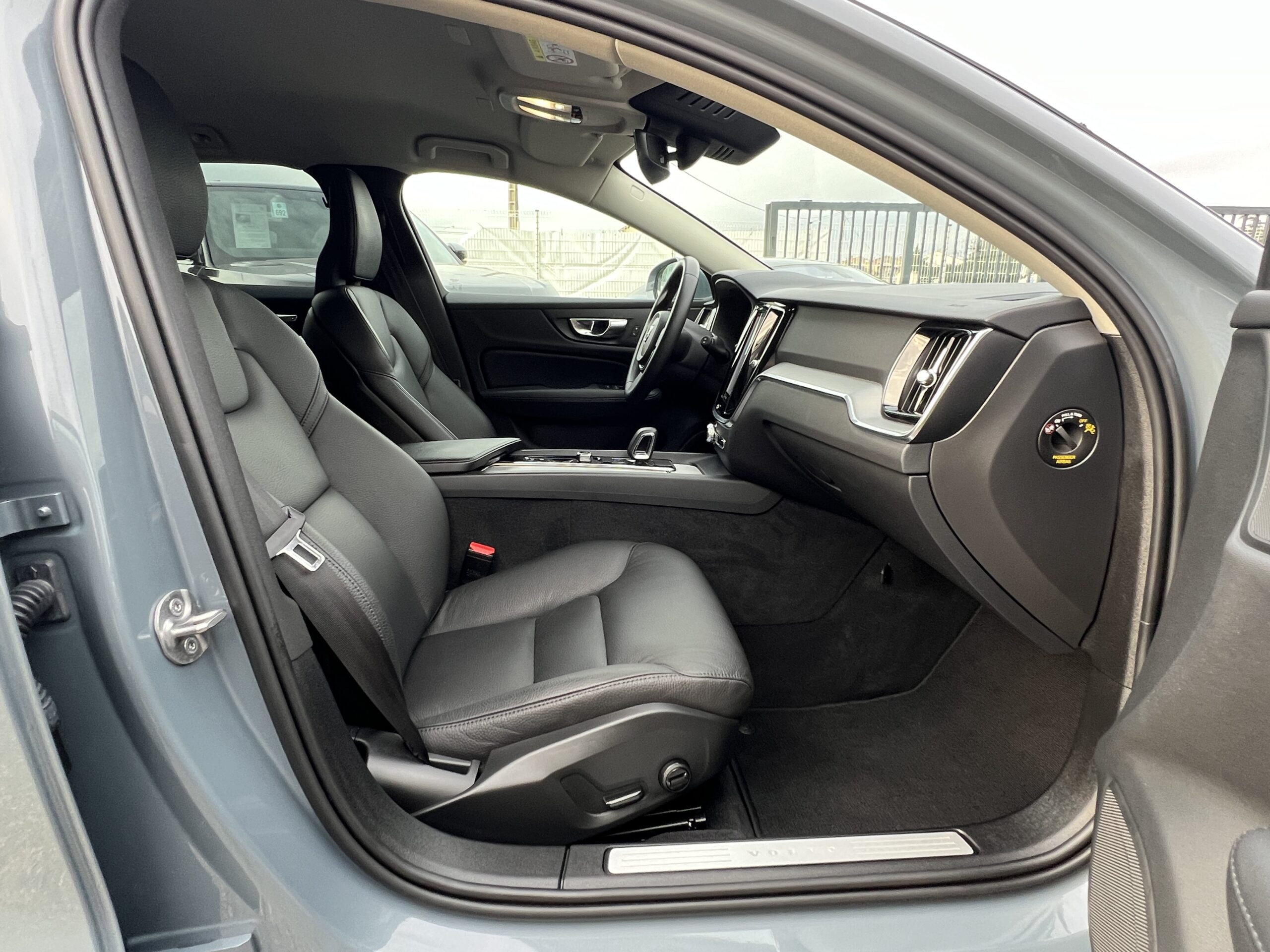 Photo VOLVO V60 B4 197 CH GEARTRONIC 8 Inscription