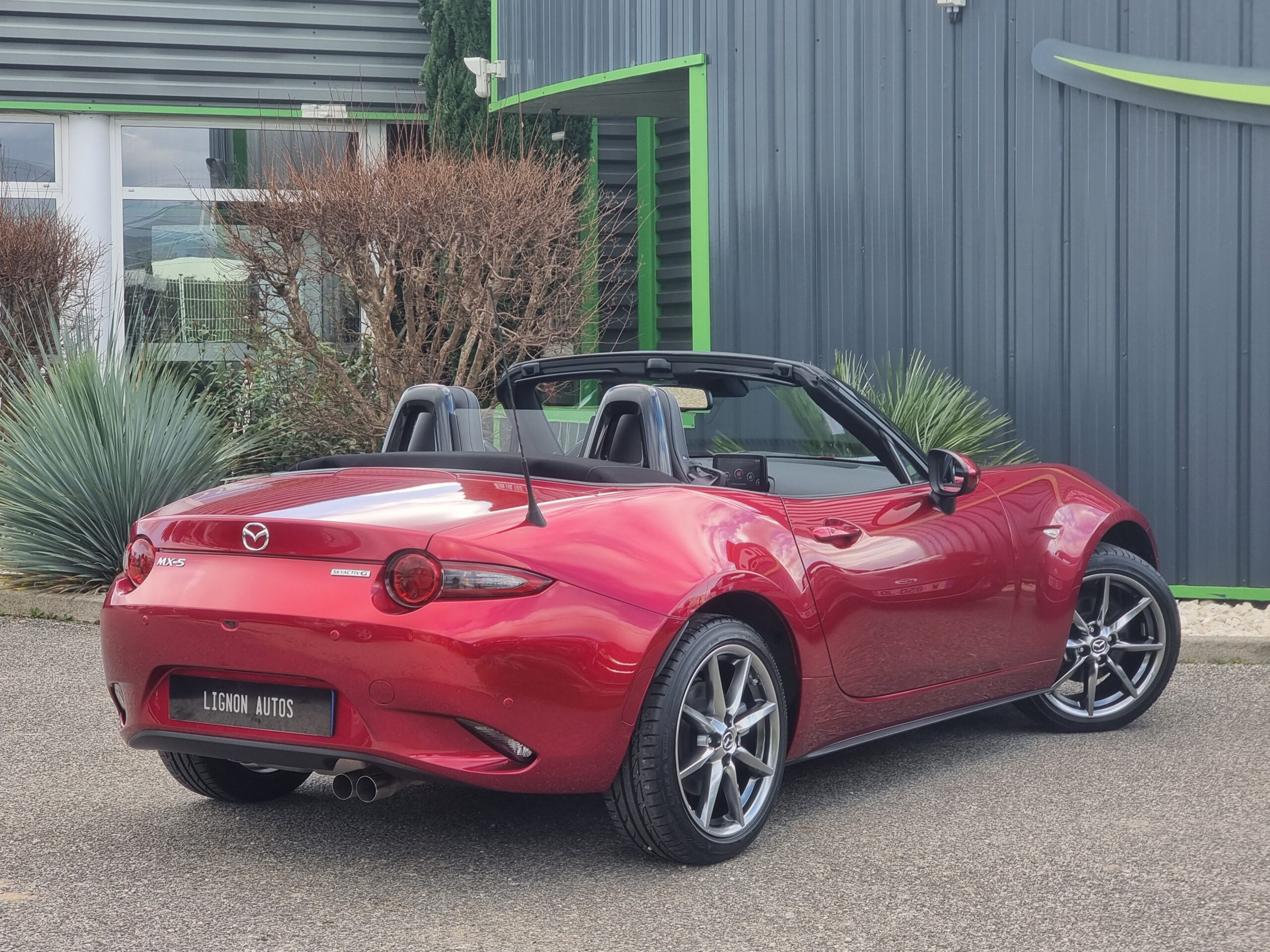 Photo MAZDA MX-5 Roadster Skyaktiv 2.0l 184ch Selection avec pack sport et pack i-Activsense