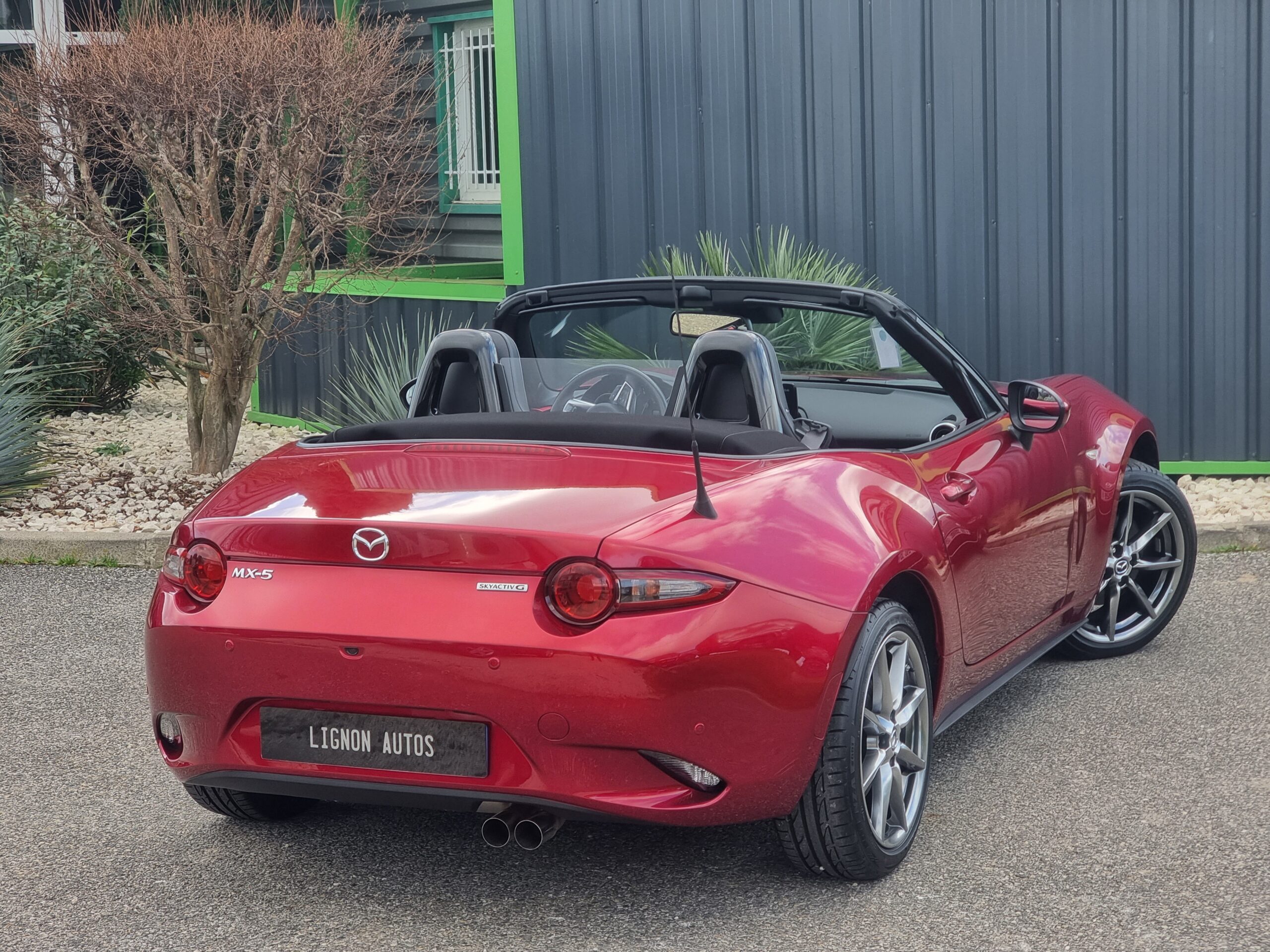 Photo MAZDA MX-5 Roadster Skyaktiv 2.0l 184ch Selection avec pack sport et pack i-Activsense