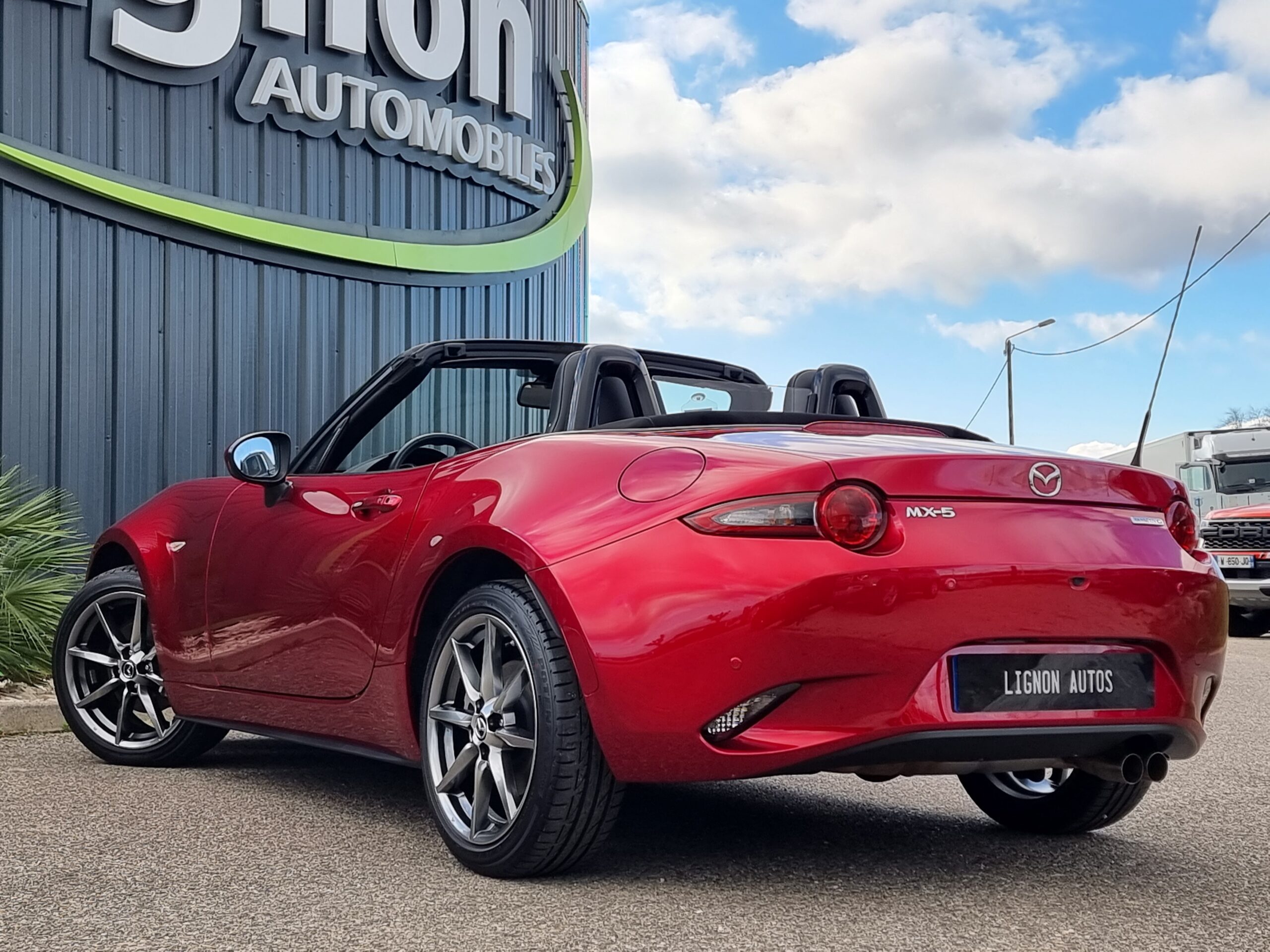 Photo MAZDA MX-5 Roadster Skyaktiv 2.0l 184ch Selection avec pack sport et pack i-Activsense