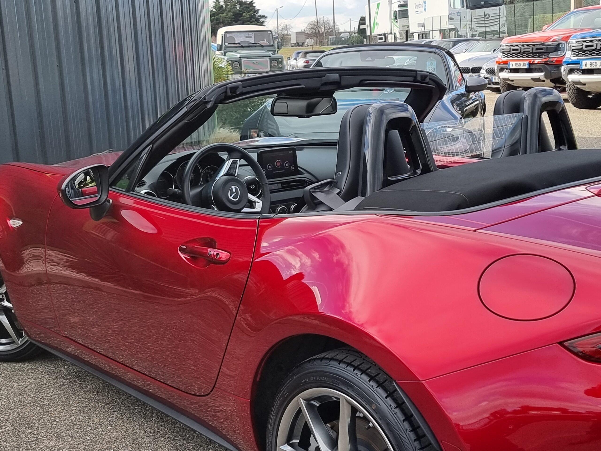 Photo MAZDA MX-5 Roadster Skyaktiv 2.0l 184ch Selection avec pack sport et pack i-Activsense