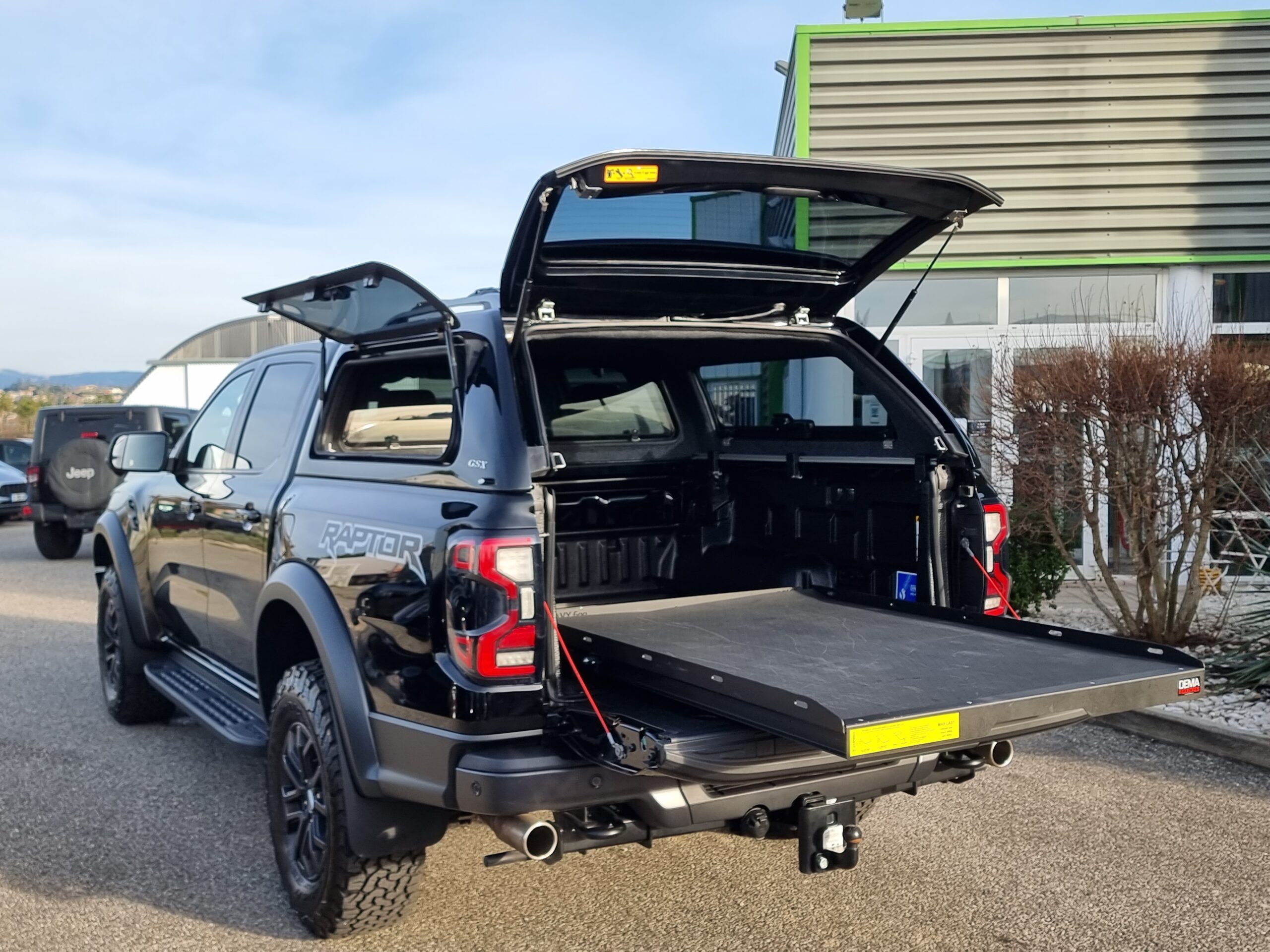 Photo FORD RANGER RAPTOR 3.0L ECOBOOST V6 292CV PAS DE MALUS