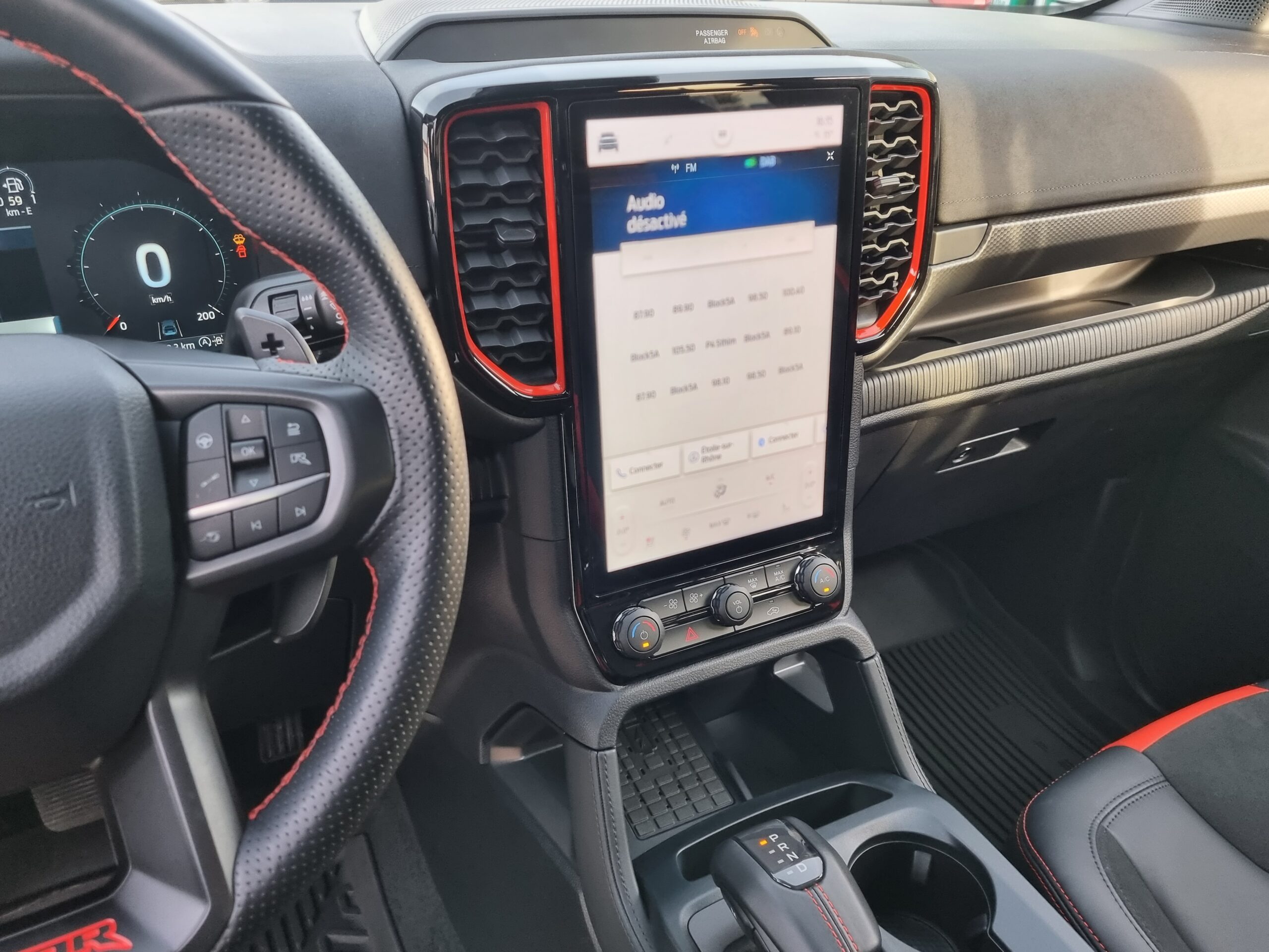 Photo FORD RANGER RAPTOR 3.0L ECOBOOST V6 292CV PAS DE MALUS