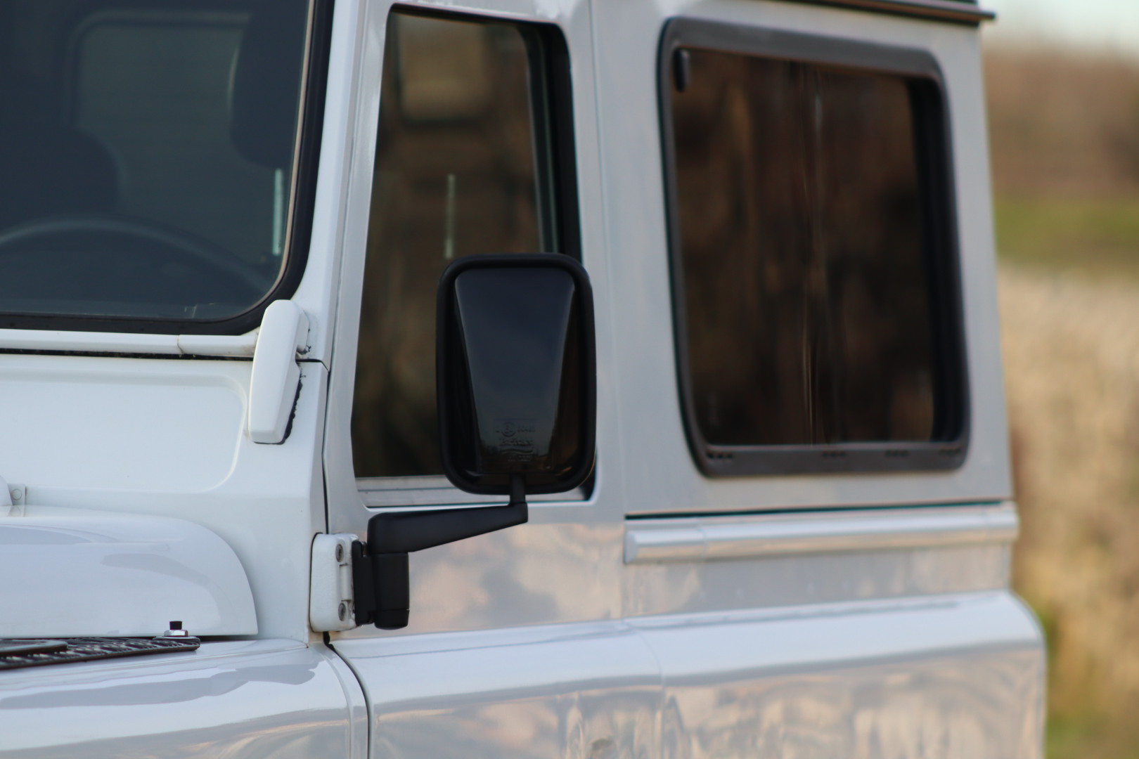 Photo LAND ROVER DEFENDER 90 TD4 2.2L SW 4 PLACES
