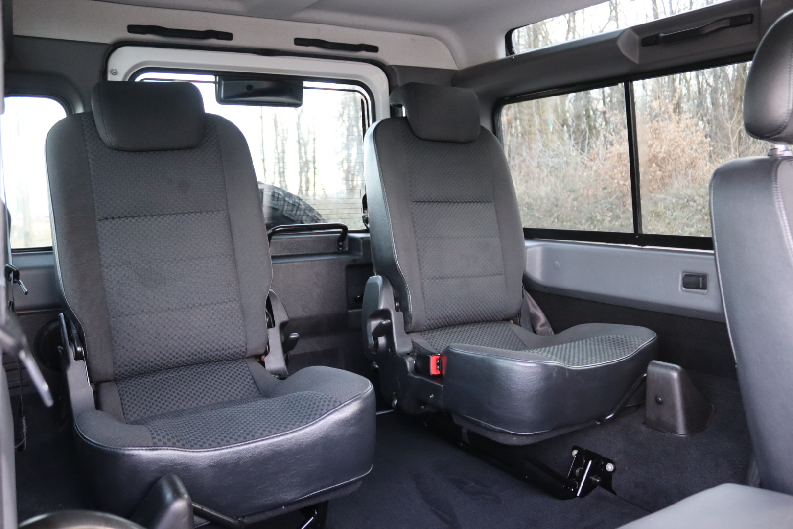 Photo LAND ROVER DEFENDER 90 TD4 2.2L SW 4 PLACES