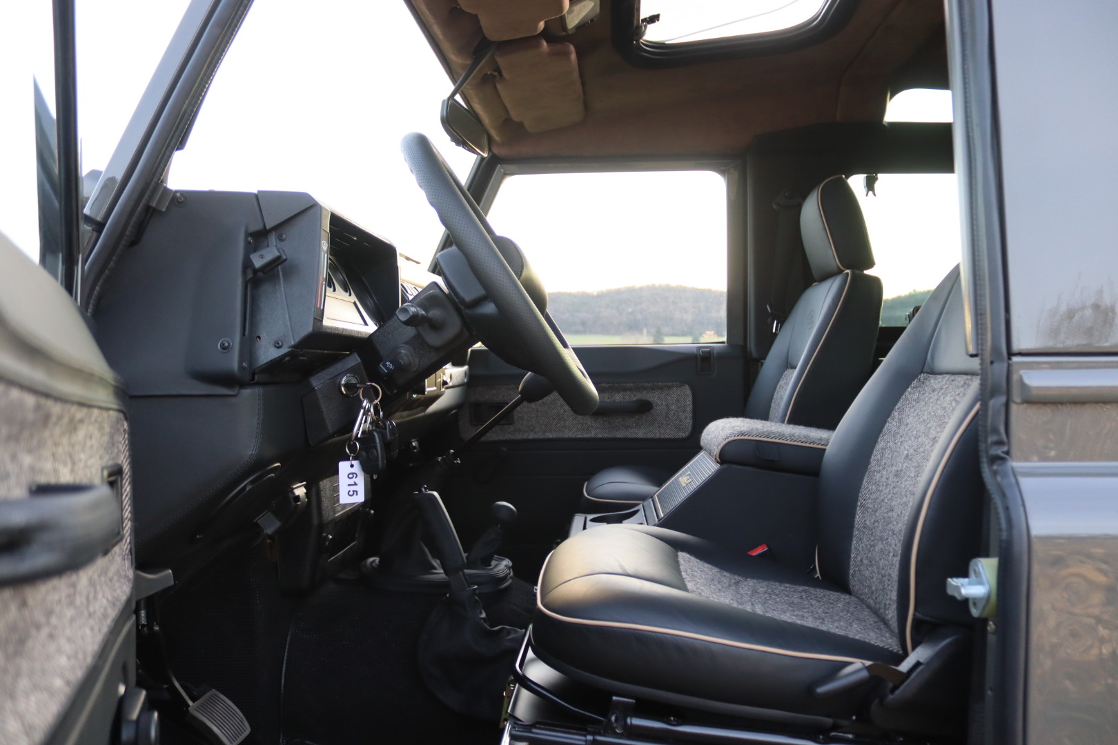 Photo LAND ROVER DEFENDER 90 TD5 SW 6 PLACES