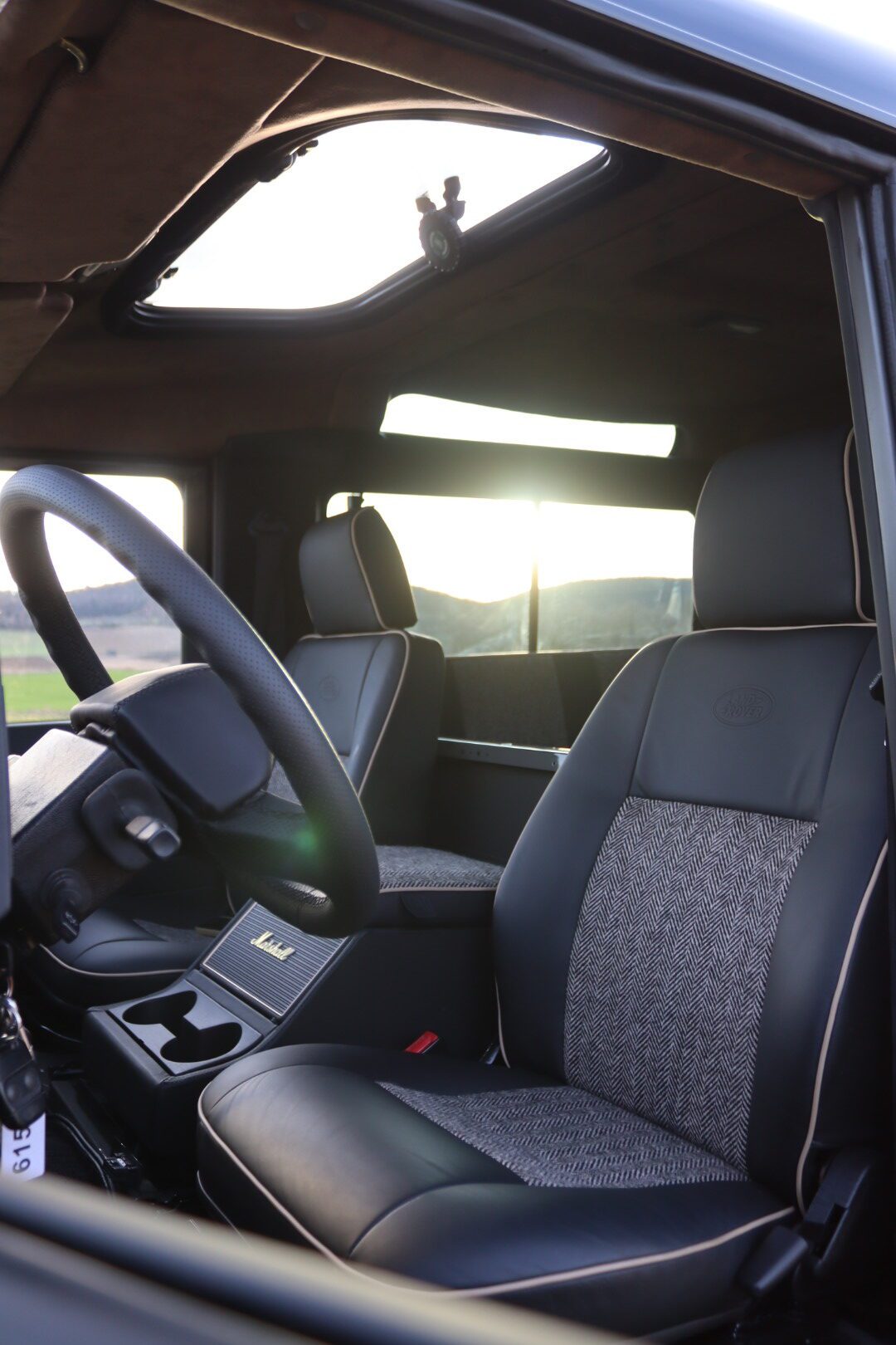 Photo LAND ROVER DEFENDER 90 TD5 SW 6 PLACES