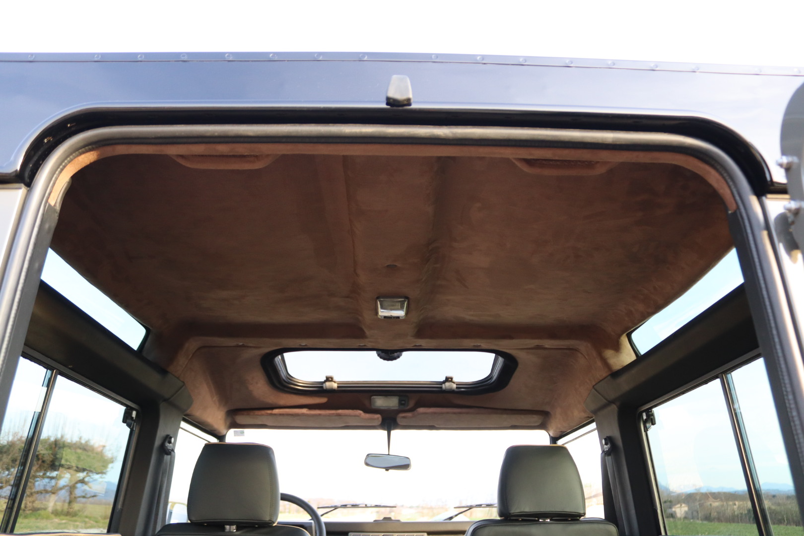 Photo LAND ROVER DEFENDER 90 TD5 SW 6 PLACES