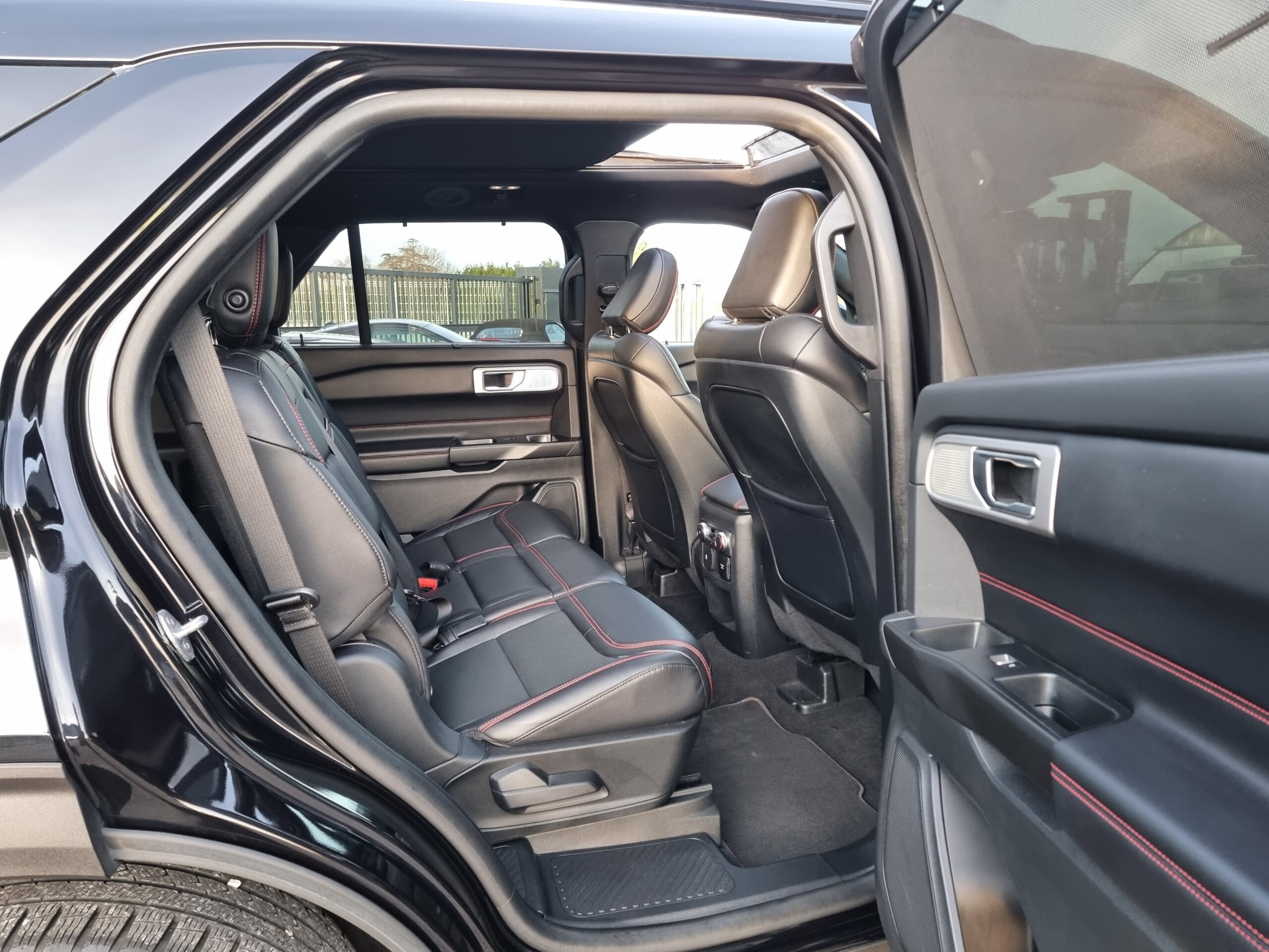 Photo Ford Explorer 3.0 EcoBoost 457ch Parallel PHEV ST-Line AWD BVA10
