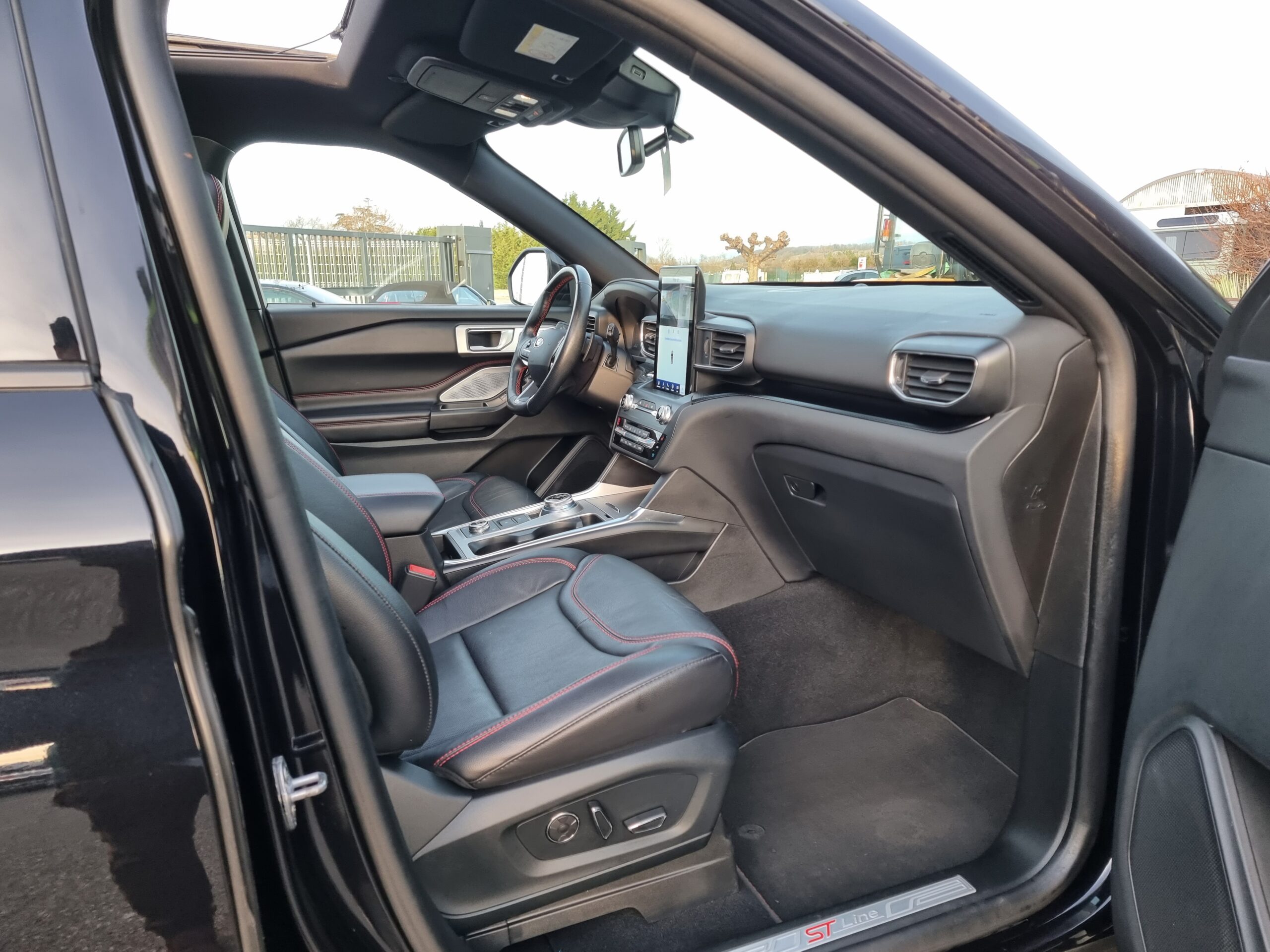Photo Ford Explorer 3.0 EcoBoost 457ch Parallel PHEV ST-Line AWD BVA10