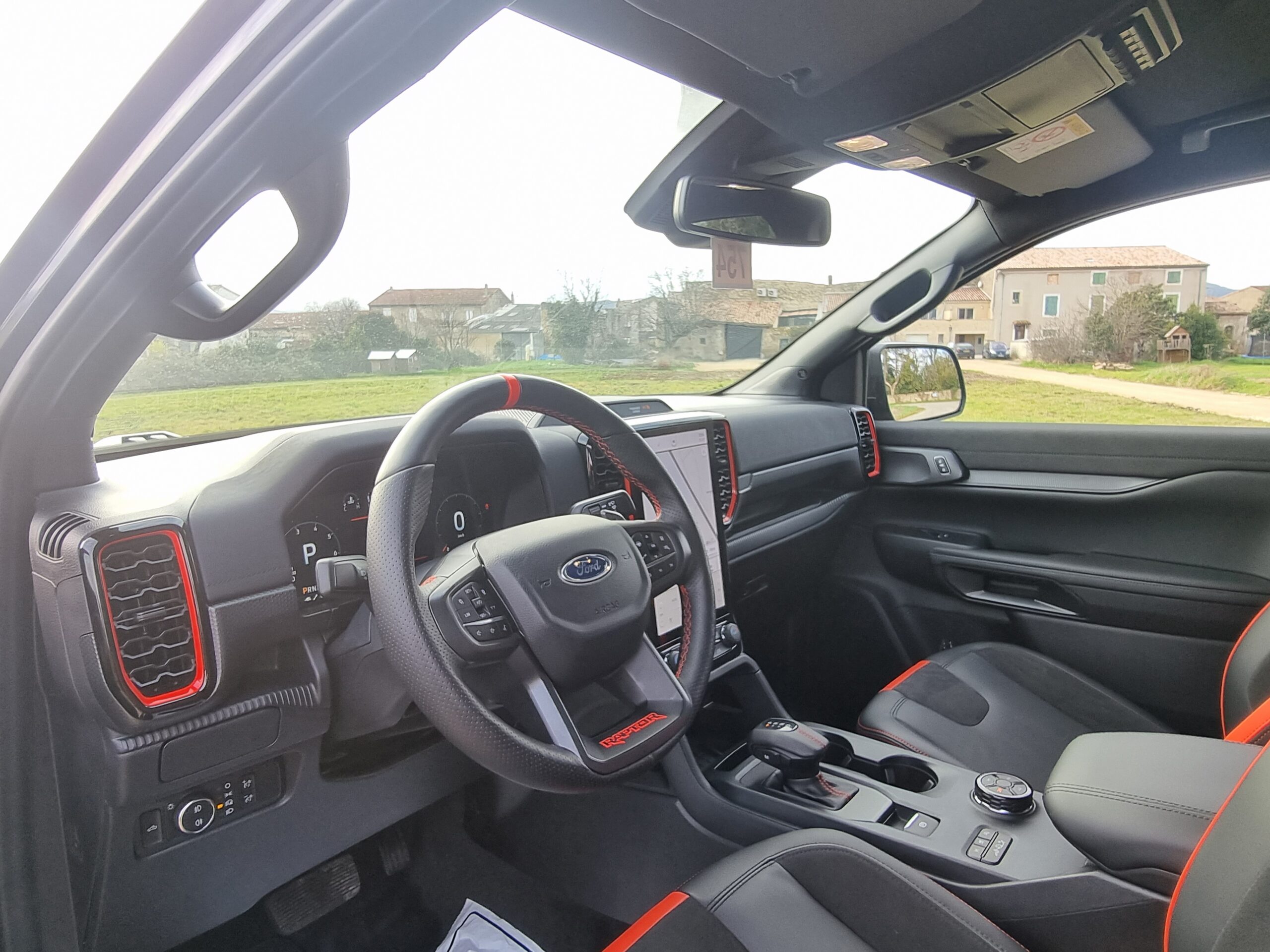 Photo FORD RANGER RAPTOR 3.0L ECOBOOST V6 292CV PAS DE MALUS