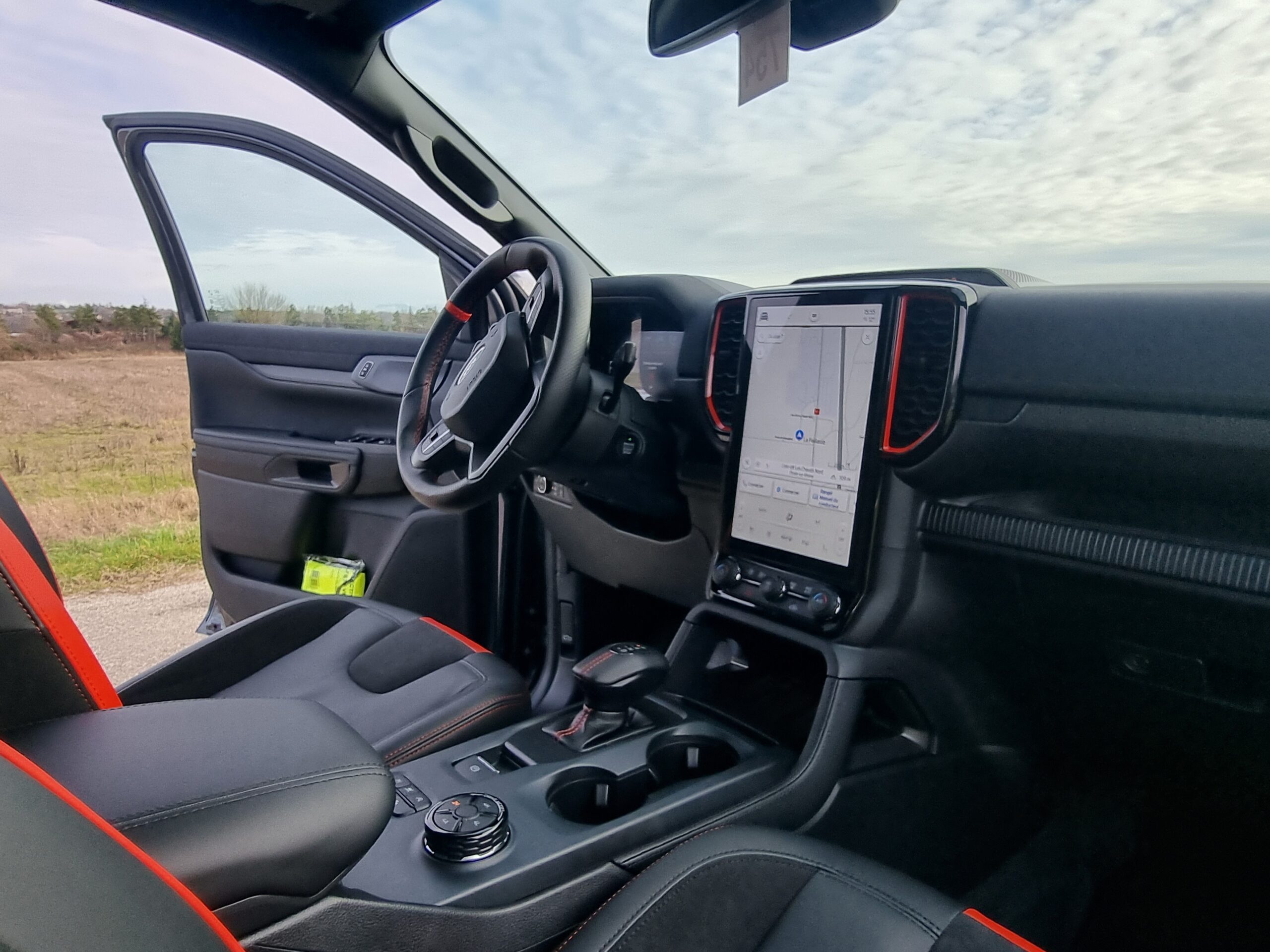 Photo FORD RANGER RAPTOR 3.0L ECOBOOST V6 292CV PAS DE MALUS