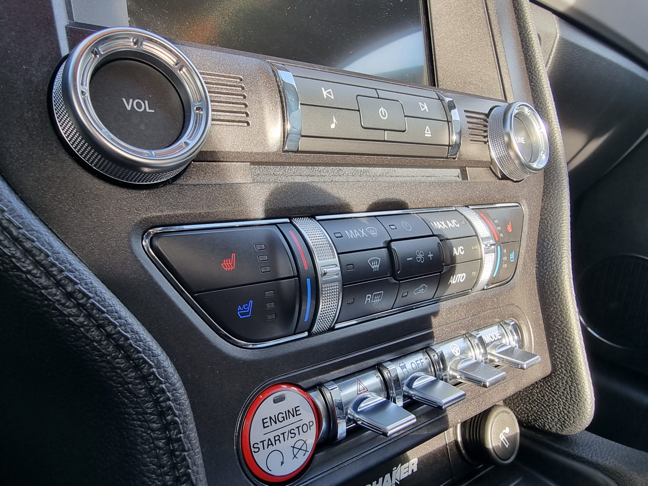 Photo Ford Mustang Fastback Gt 5.0l V8 421 Premium