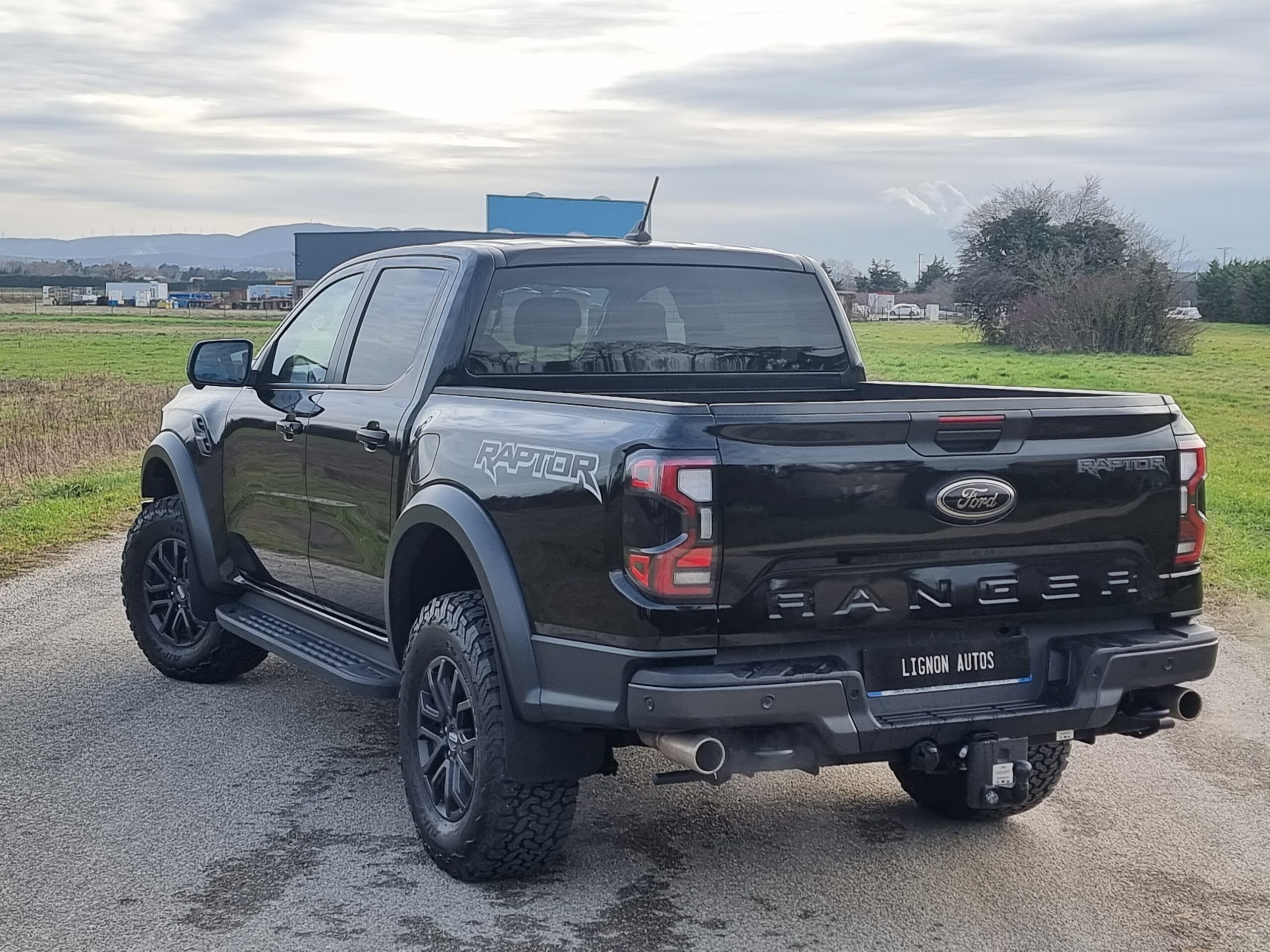 Photo FORD RANGER RAPTOR 3.0L ECOBOOST V6 292CV PAS DE MALUS