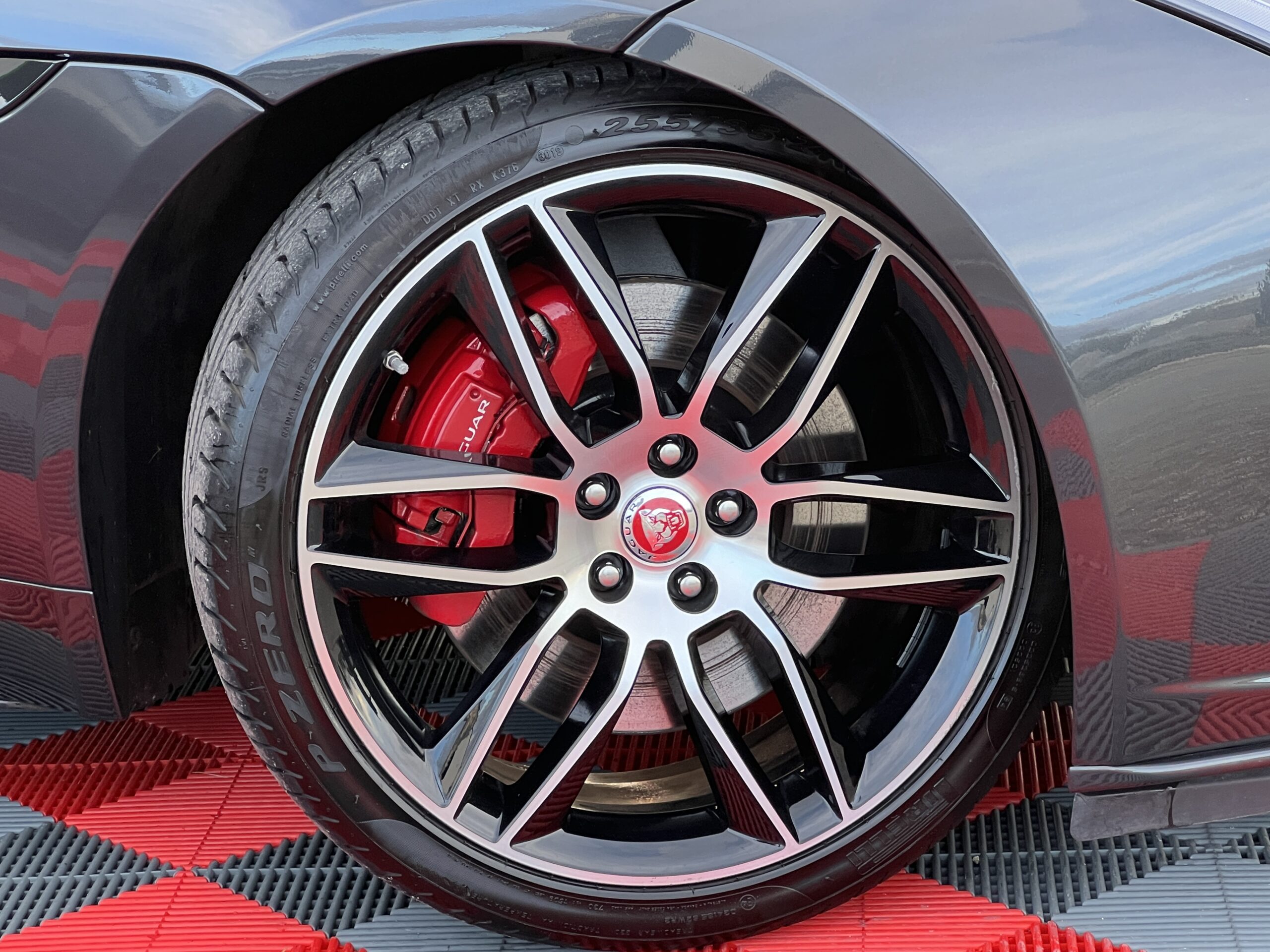 Photo Jaguar F-type Cabriolet 3.0 V6 Suralimenté 340ch Chequered Flag Bva8