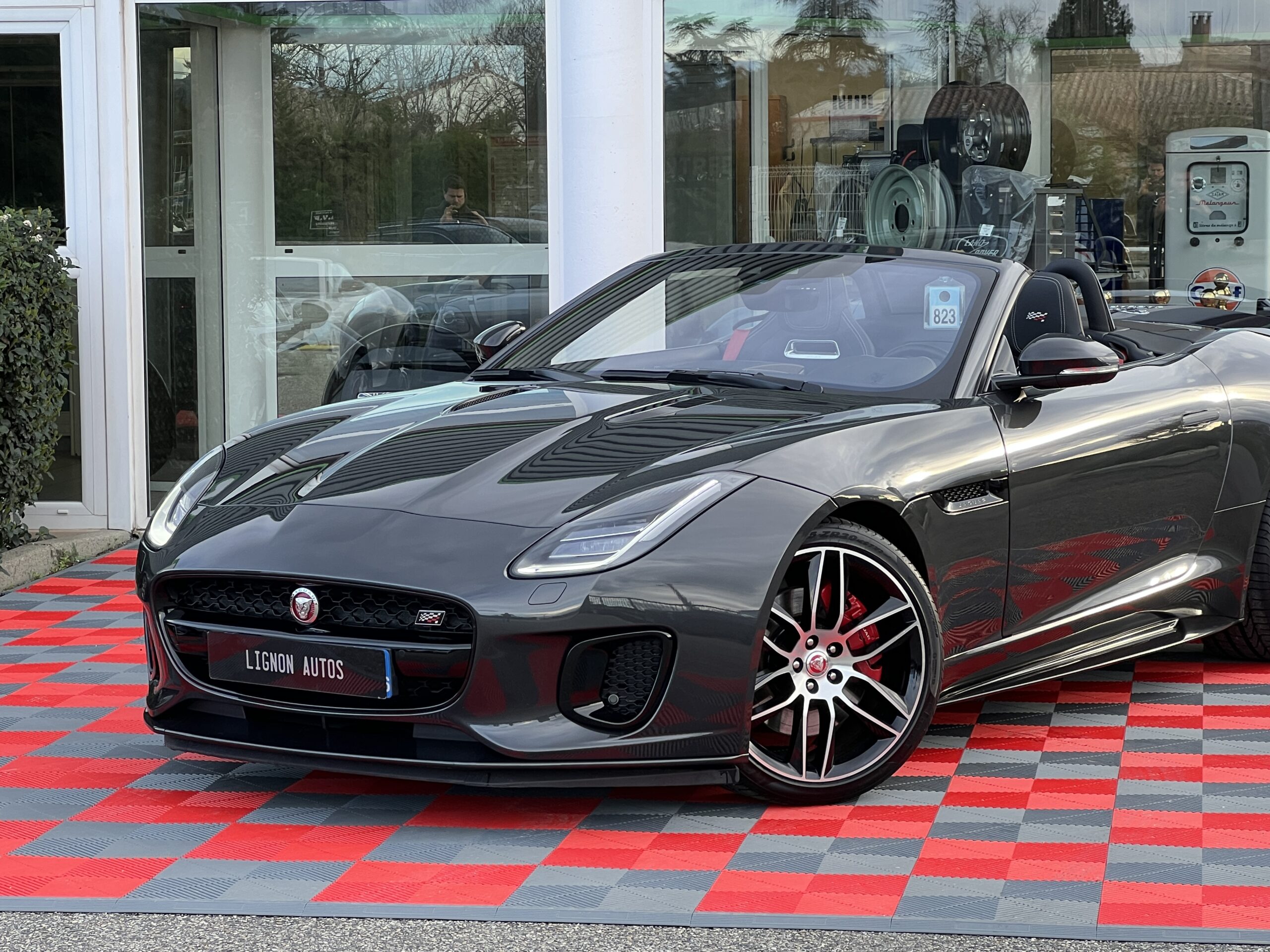 Photo Jaguar F-type Cabriolet 3.0 V6 Suralimenté 340ch Chequered Flag Bva8