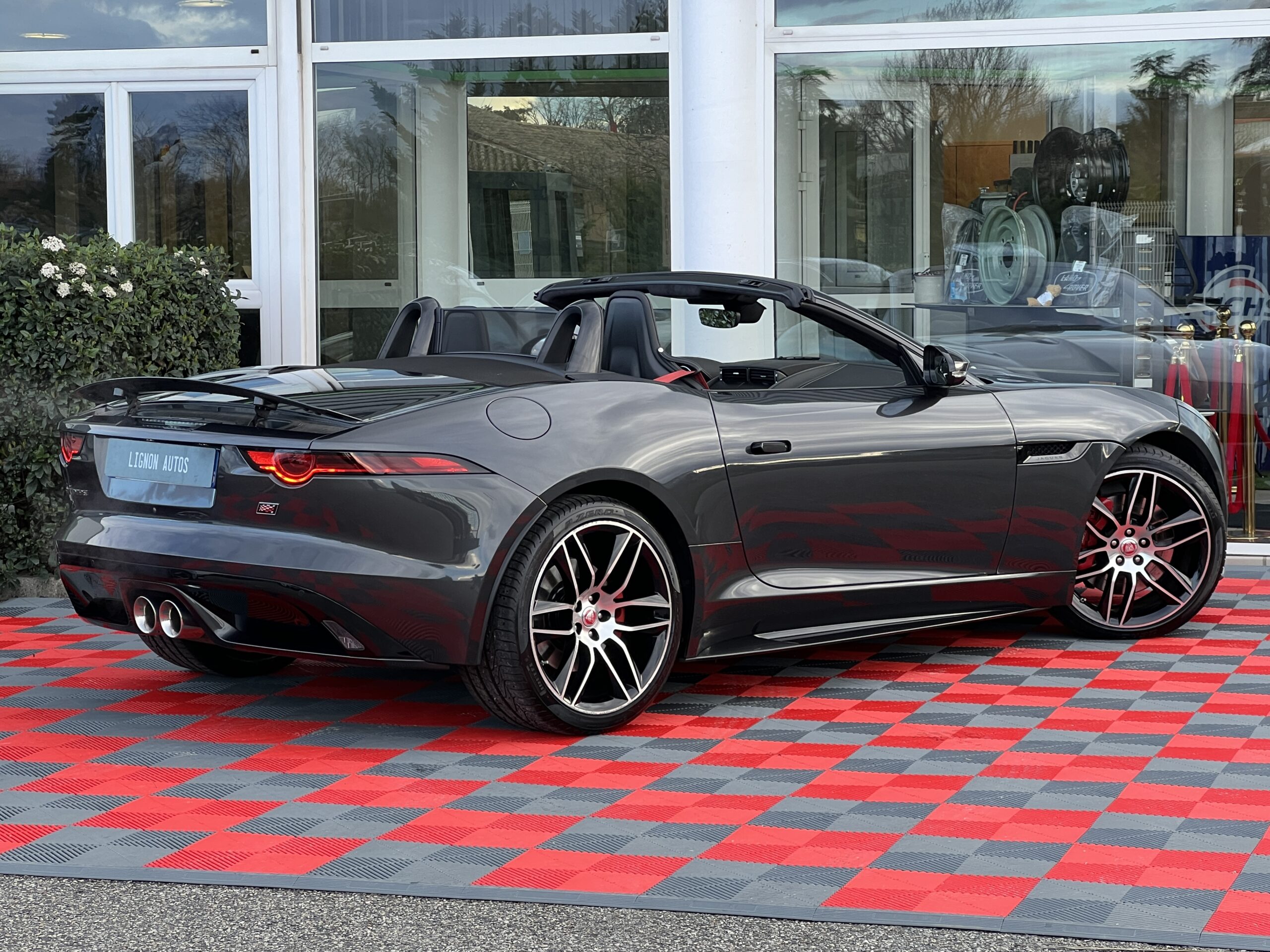 Photo Jaguar F-type Cabriolet 3.0 V6 Suralimenté 340ch Chequered Flag Bva8