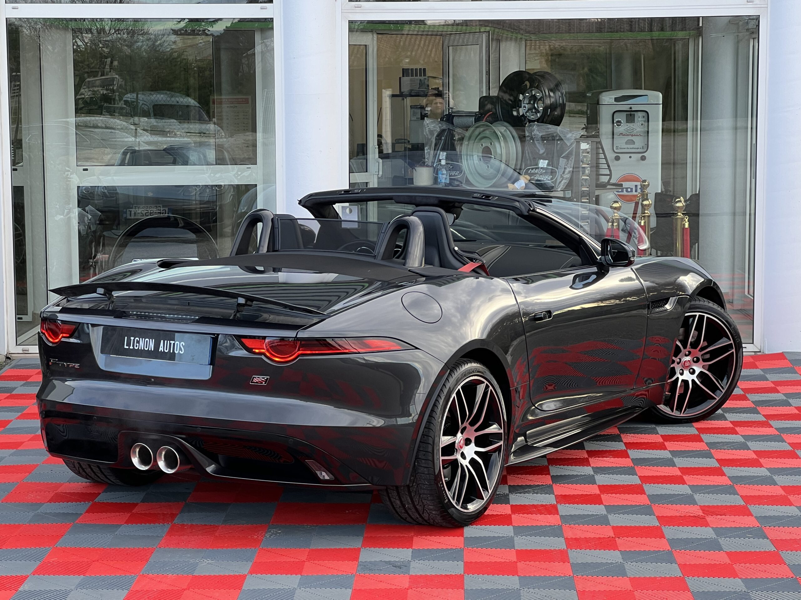 Photo Jaguar F-type Cabriolet 3.0 V6 Suralimenté 340ch Chequered Flag Bva8