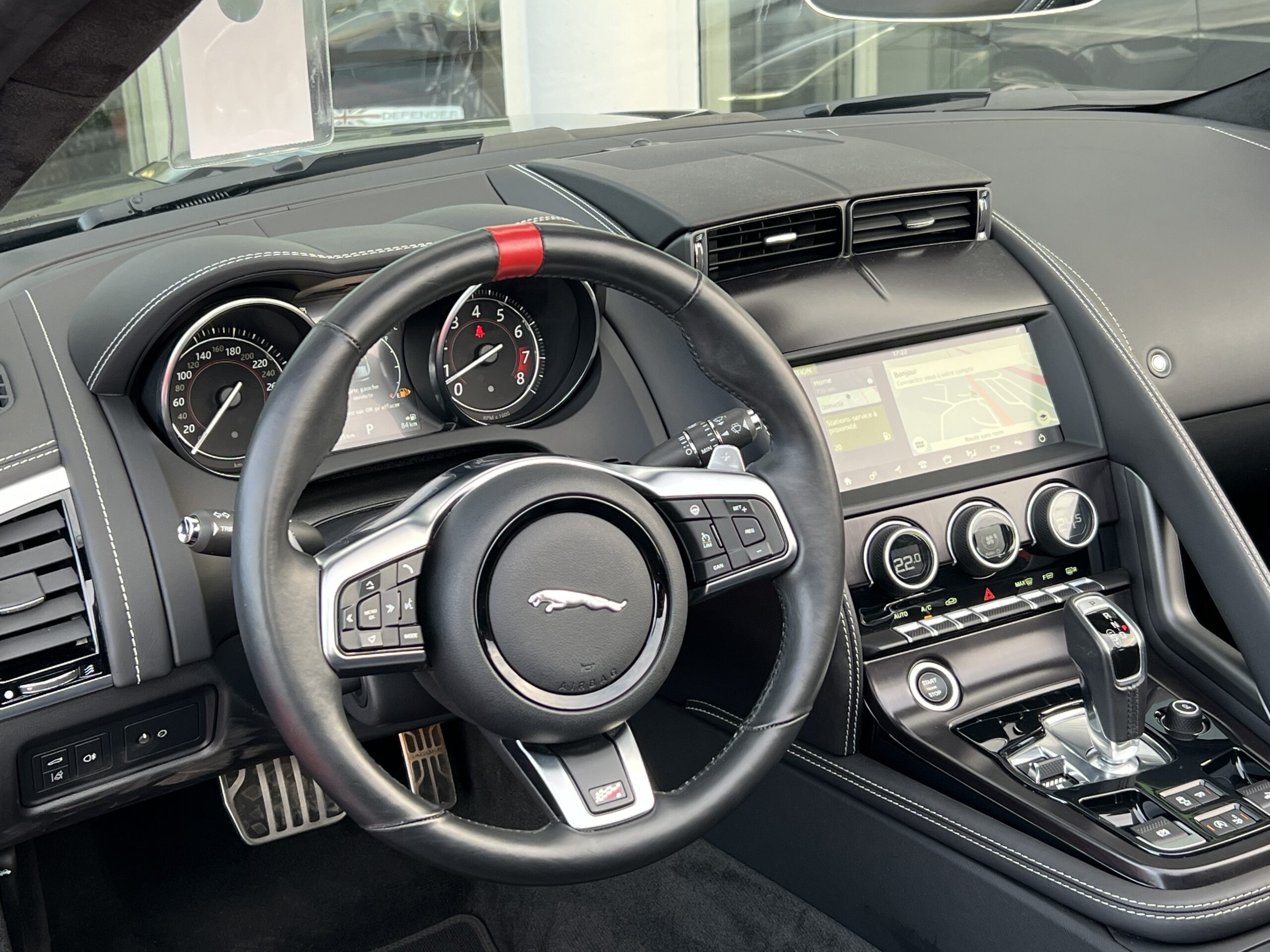 Photo Jaguar F-type Cabriolet 3.0 V6 Suralimenté 340ch Chequered Flag Bva8