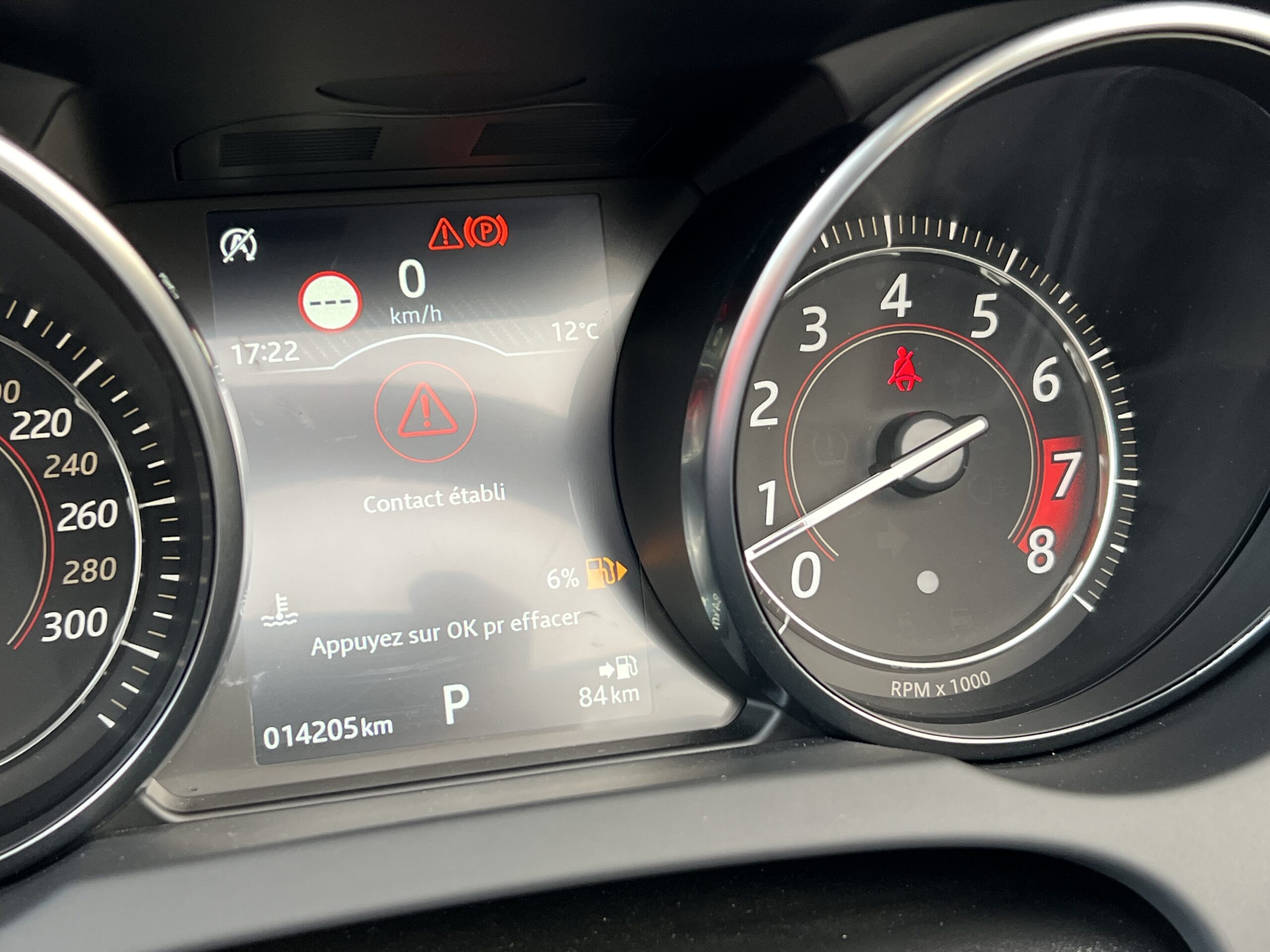 Photo Jaguar F-type Cabriolet 3.0 V6 Suralimenté 340ch Chequered Flag Bva8