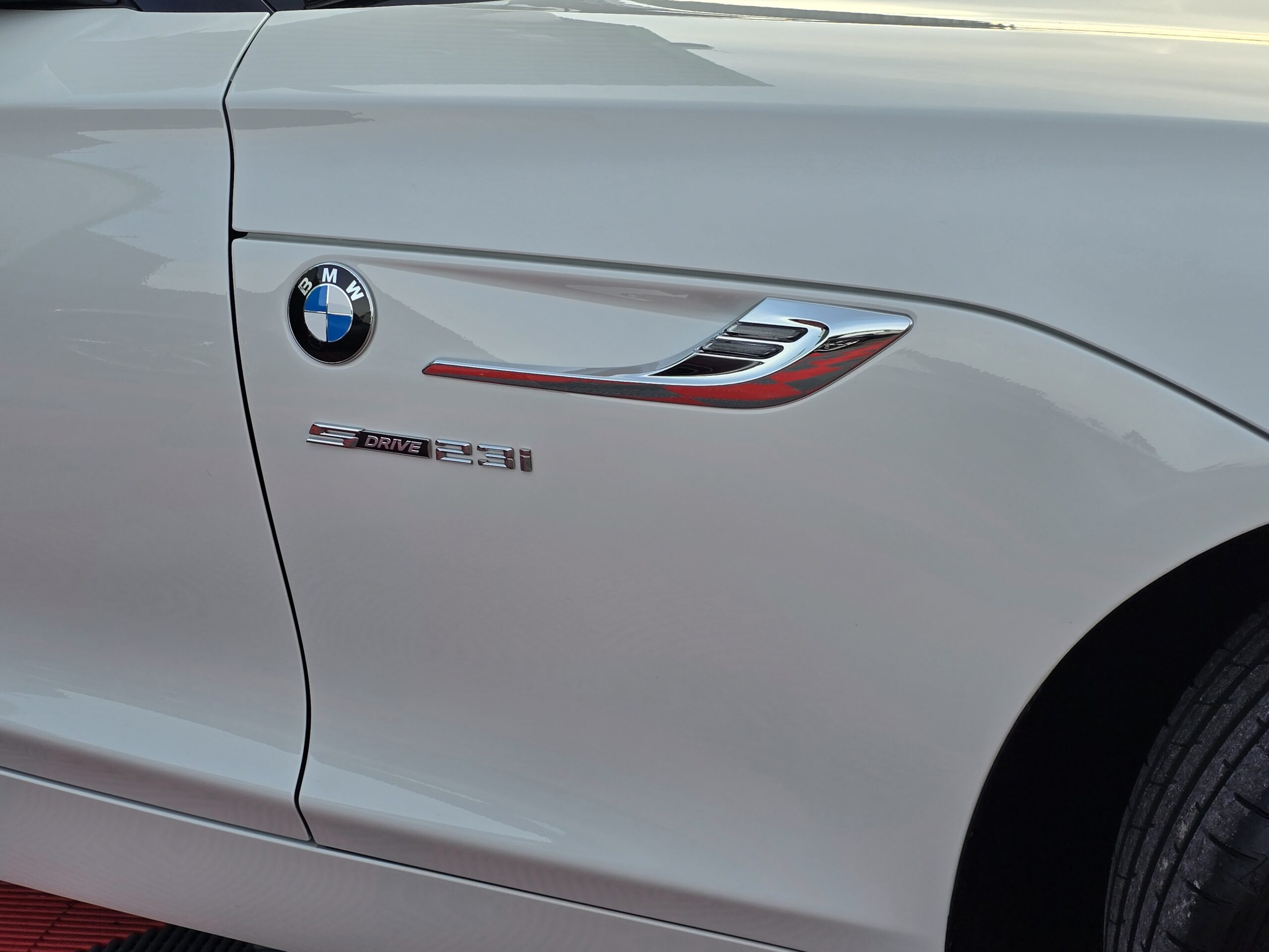 BMW Z4 23I 2.3 204 CH (E89) BVM LUXE - 42 900KM - ORIGINE FRANCE - ECHAPPEMENT REMUS