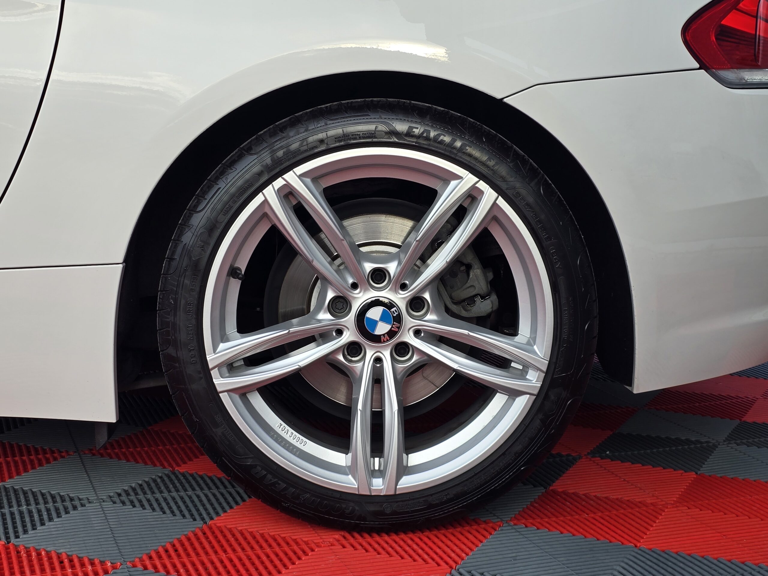 Photo BMW Z4 23I 2.3 204 CH (E89) BVM LUXE - 42 900KM - ORIGINE FRANCE - ECHAPPEMENT REMUS