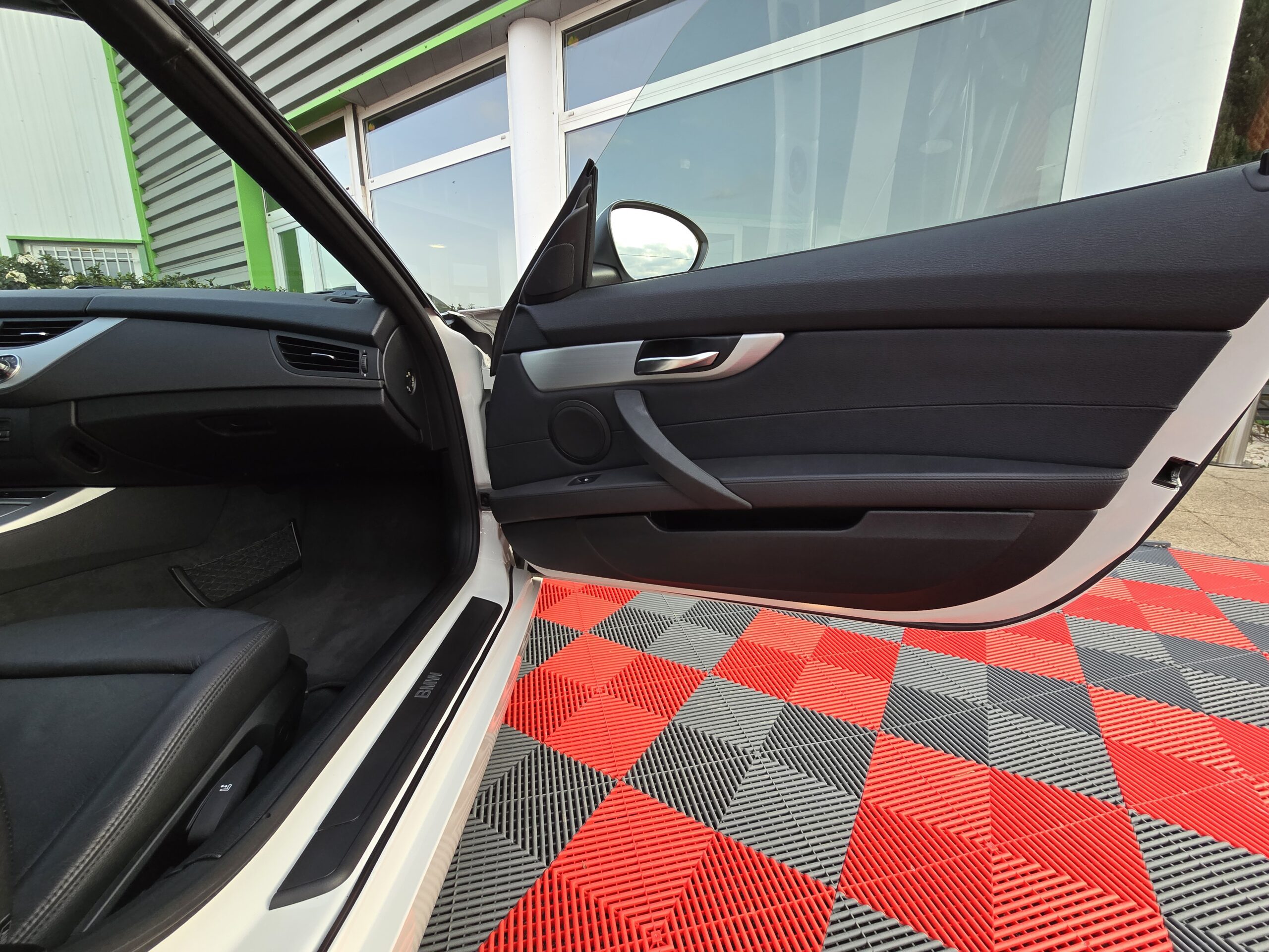Photo BMW Z4 23I 2.3 204 CH (E89) BVM LUXE - 42 900KM - ORIGINE FRANCE - ECHAPPEMENT REMUS